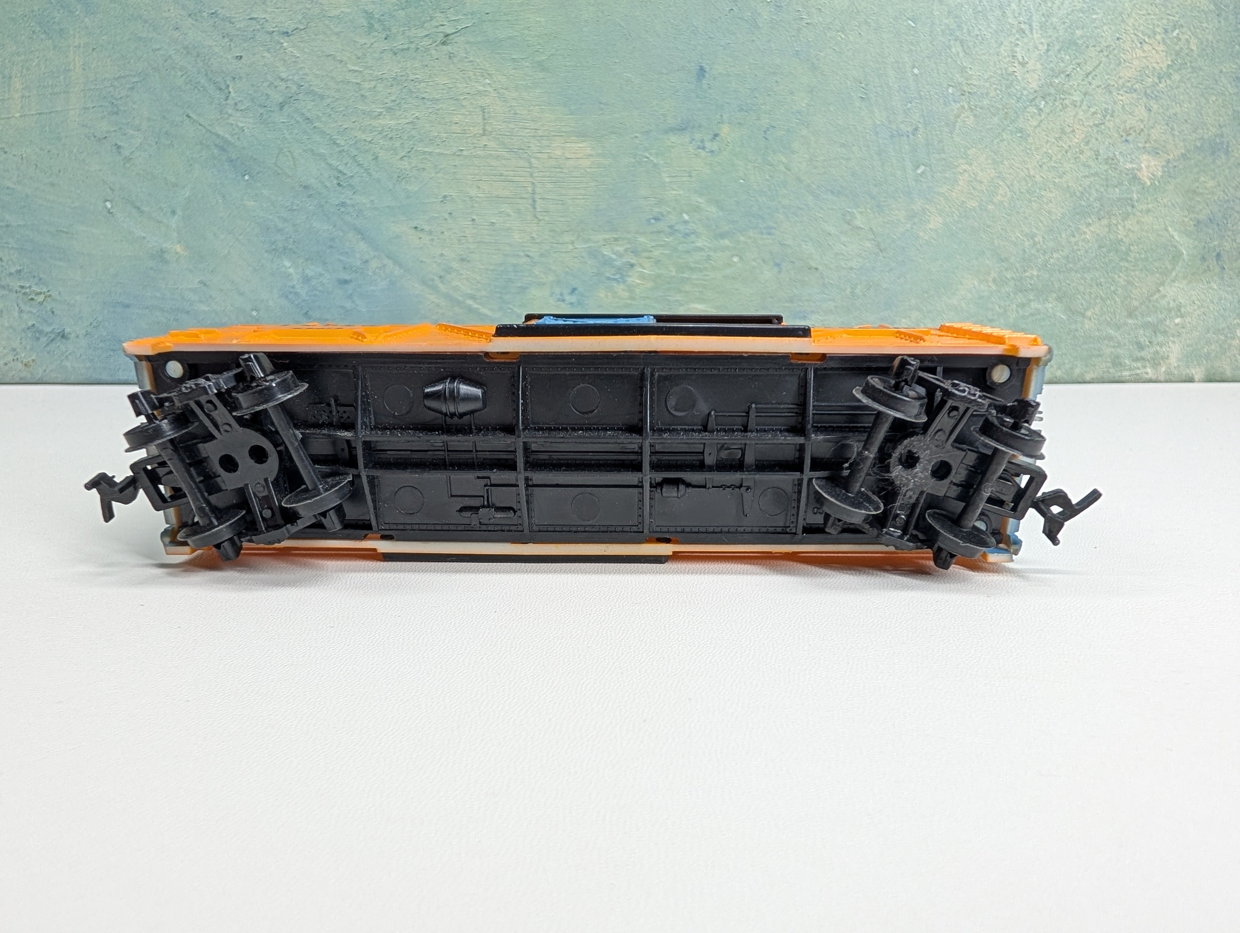 USED Tyco HO Scale 40' Livestock Cattle Car Laramie LNP&W #53412