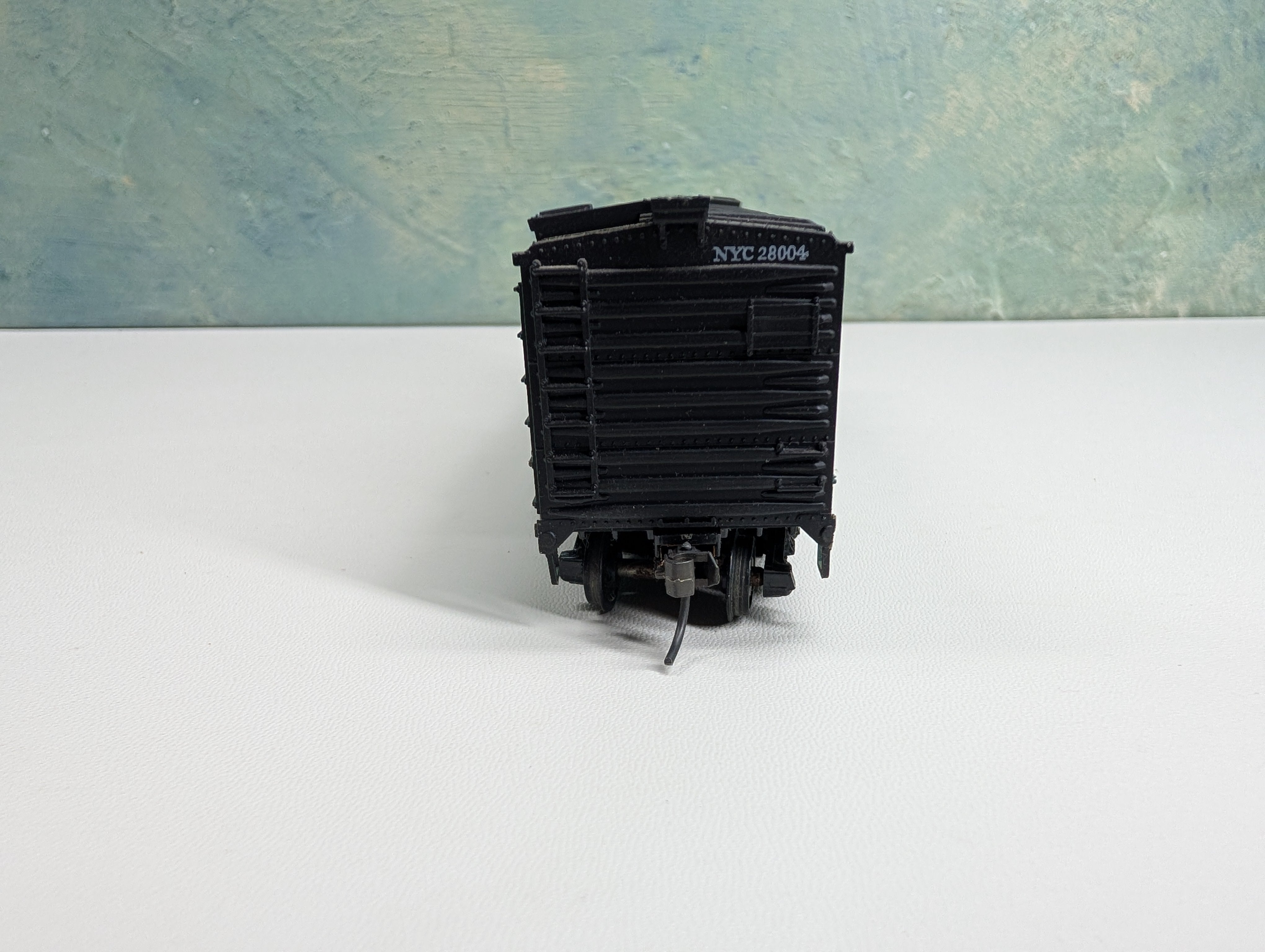 USED TRAIN MINIATURE HO Scale 40' Livestock Cattle Car New York Central NYC #28004