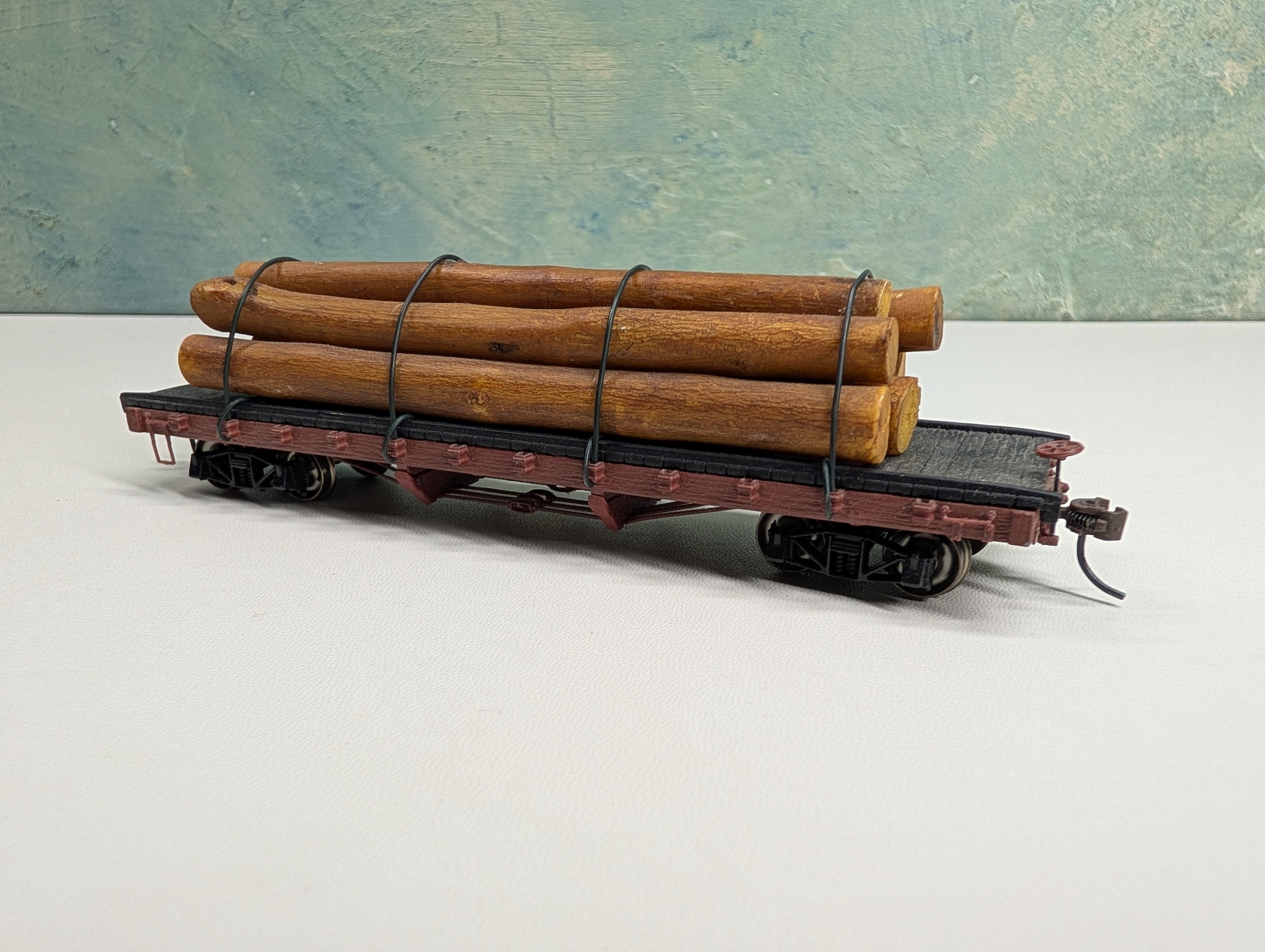 USED HO Scale 41' Flat Car w/ Custom Log Load Metal Wheels