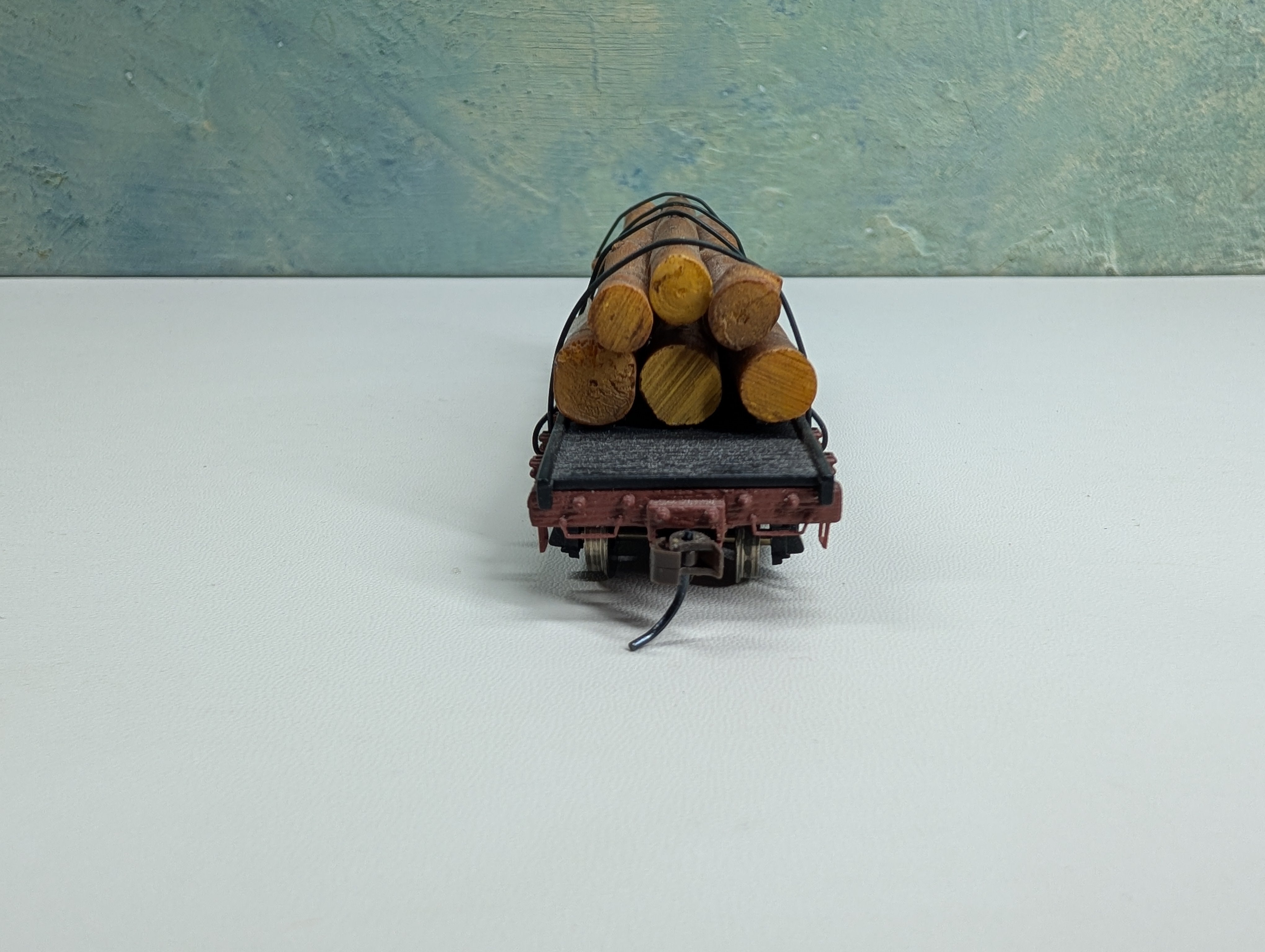 USED HO Scale 41' Flat Car w/ Custom Log Load Metal Wheels