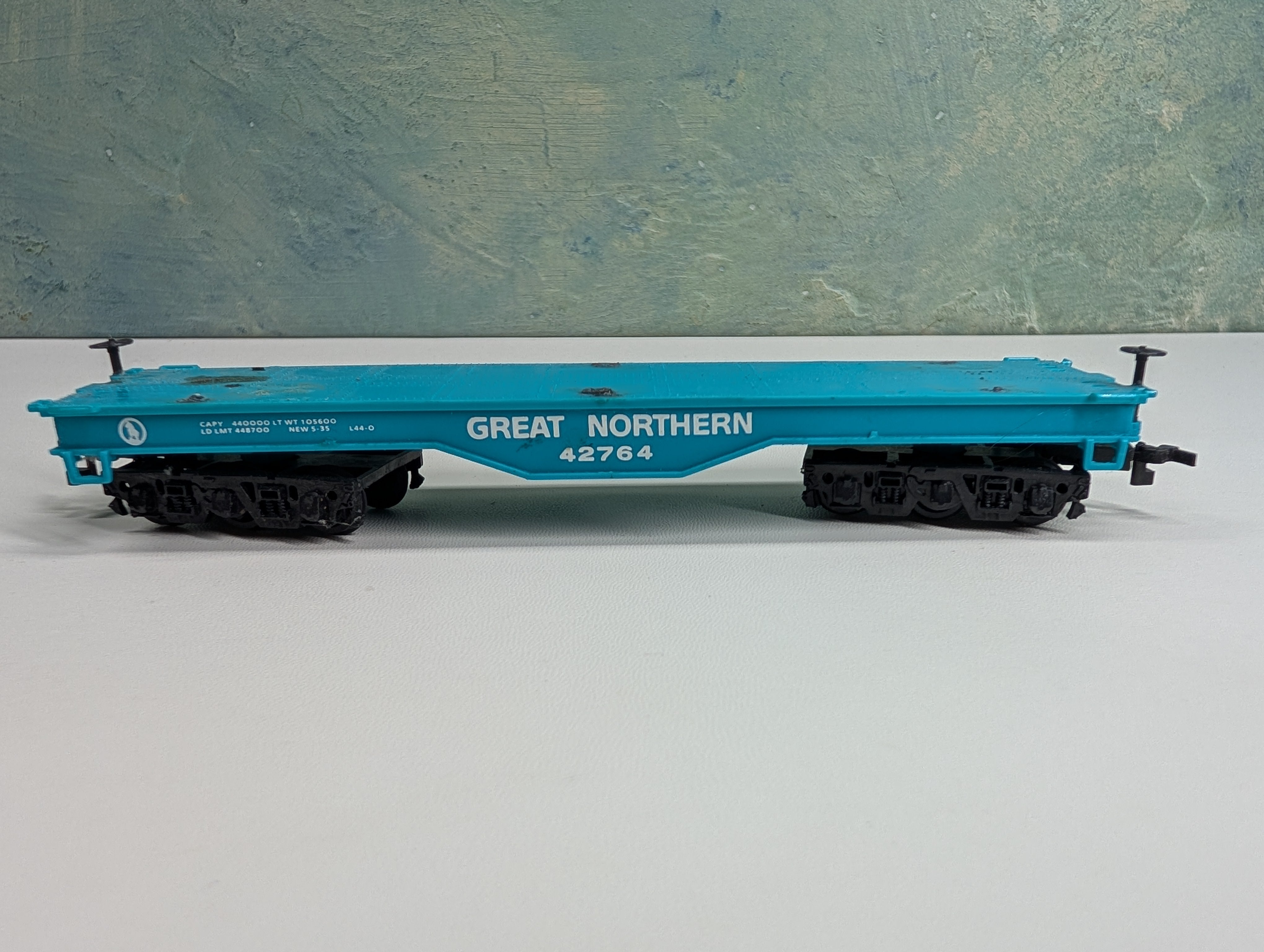 USED Bachmann HO Scale Heavy Duty Flat Car Great Northern #42764