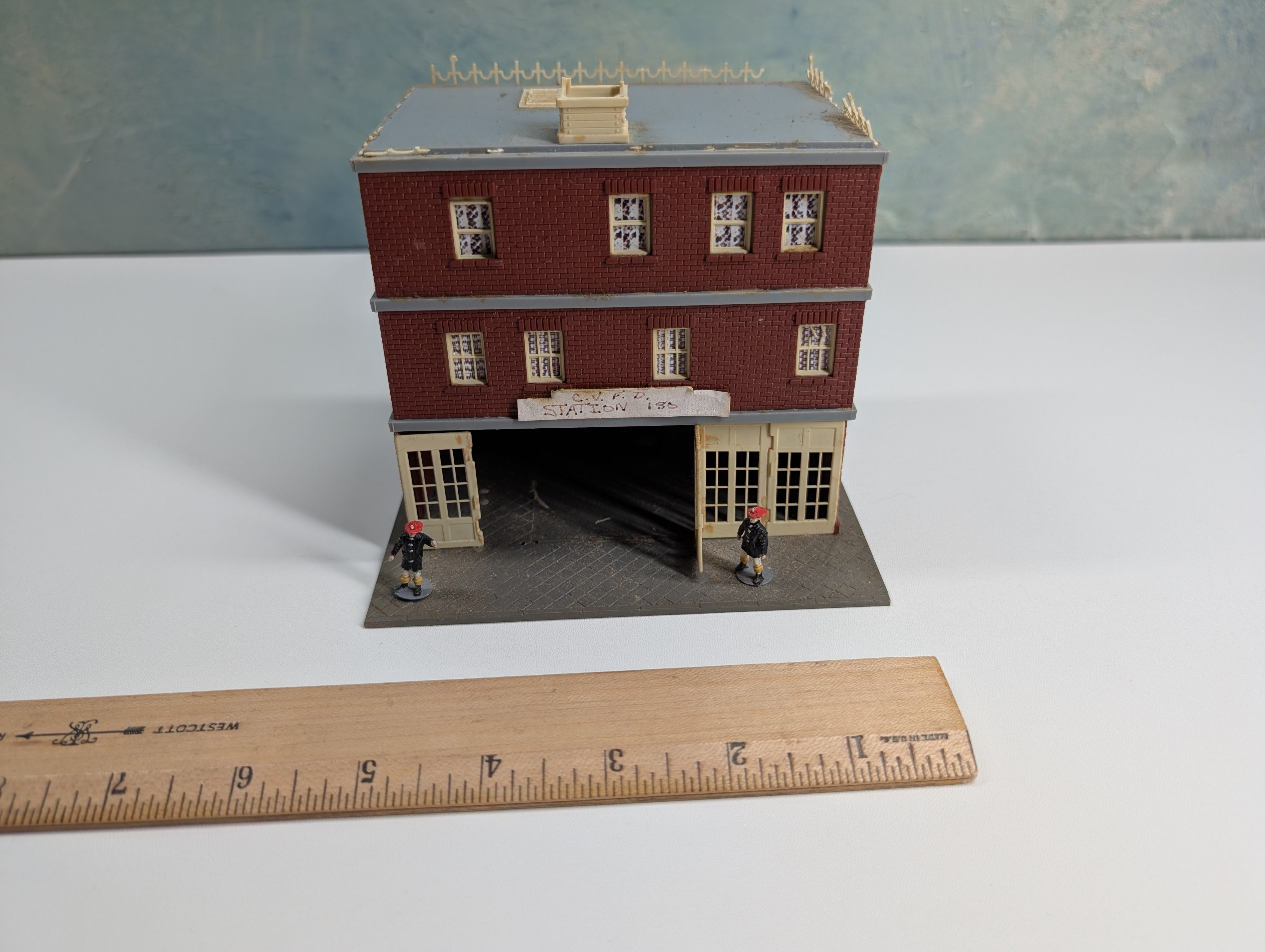 USED Model Power HO Scale Fire House