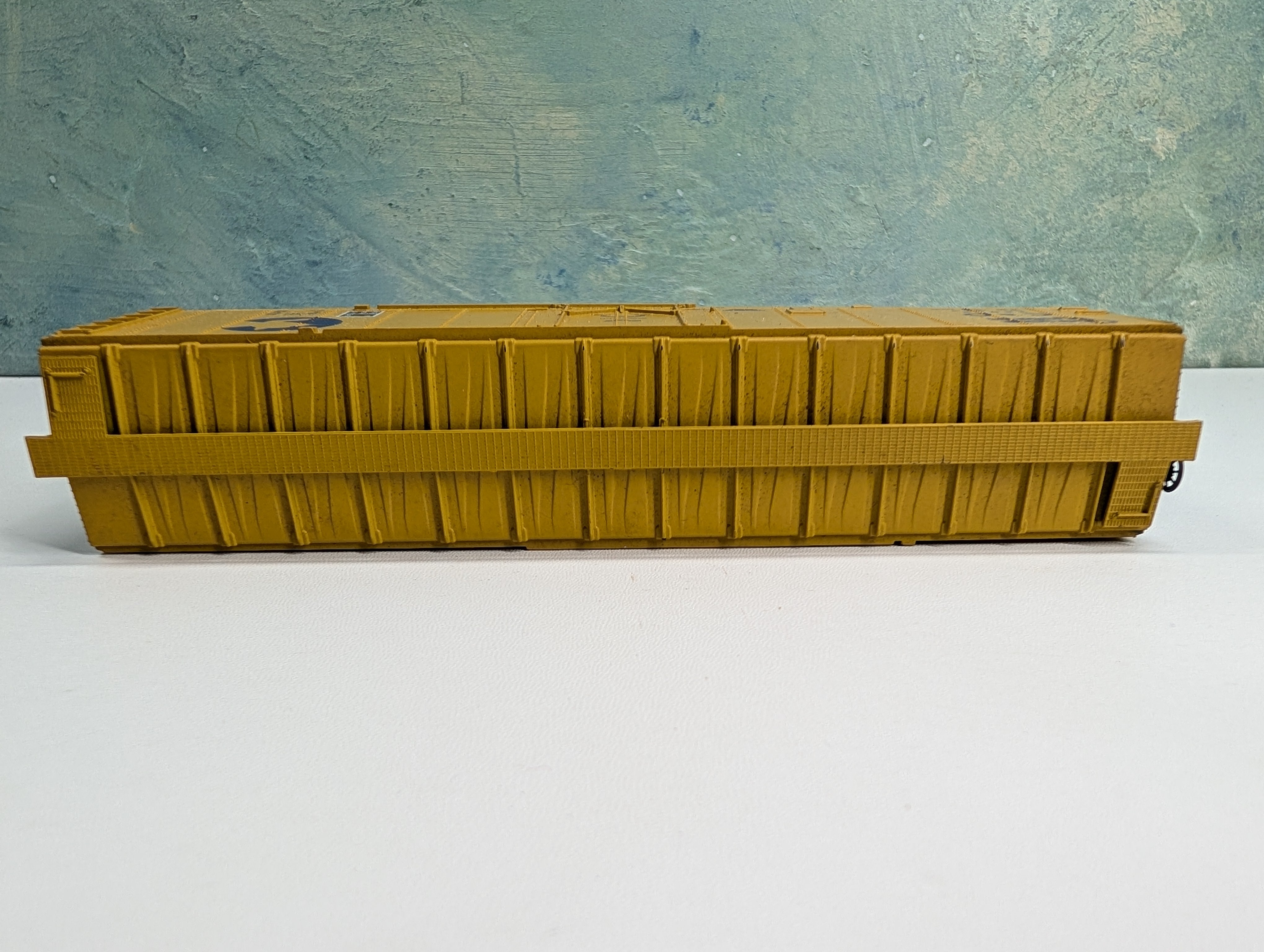 USED Athearn HO Scale 50' Box Car Chessie System C&O #23043