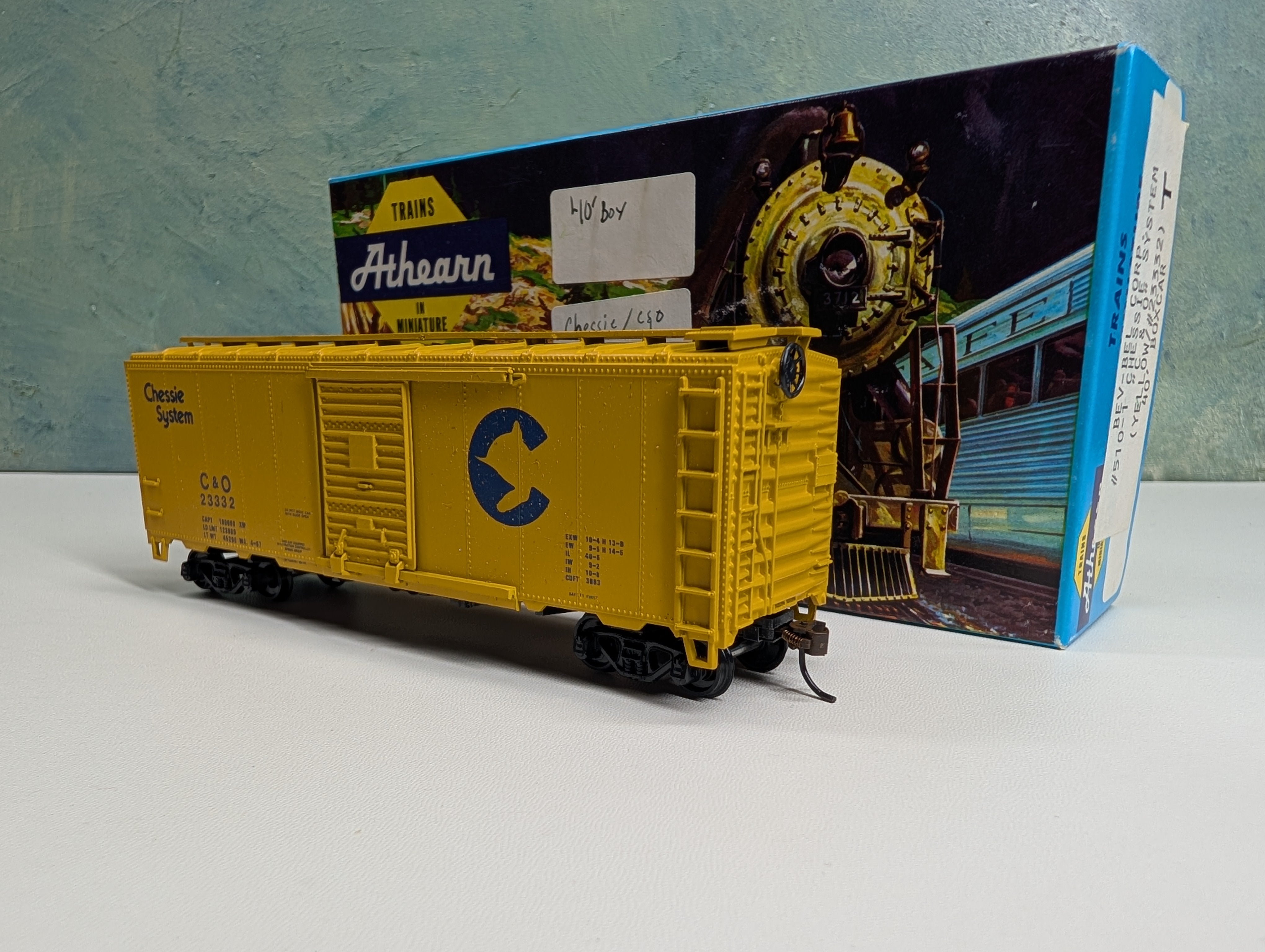 USED Athearn HO Scale 40' Box Car Chessie System C&O #23332 Bev-Bel