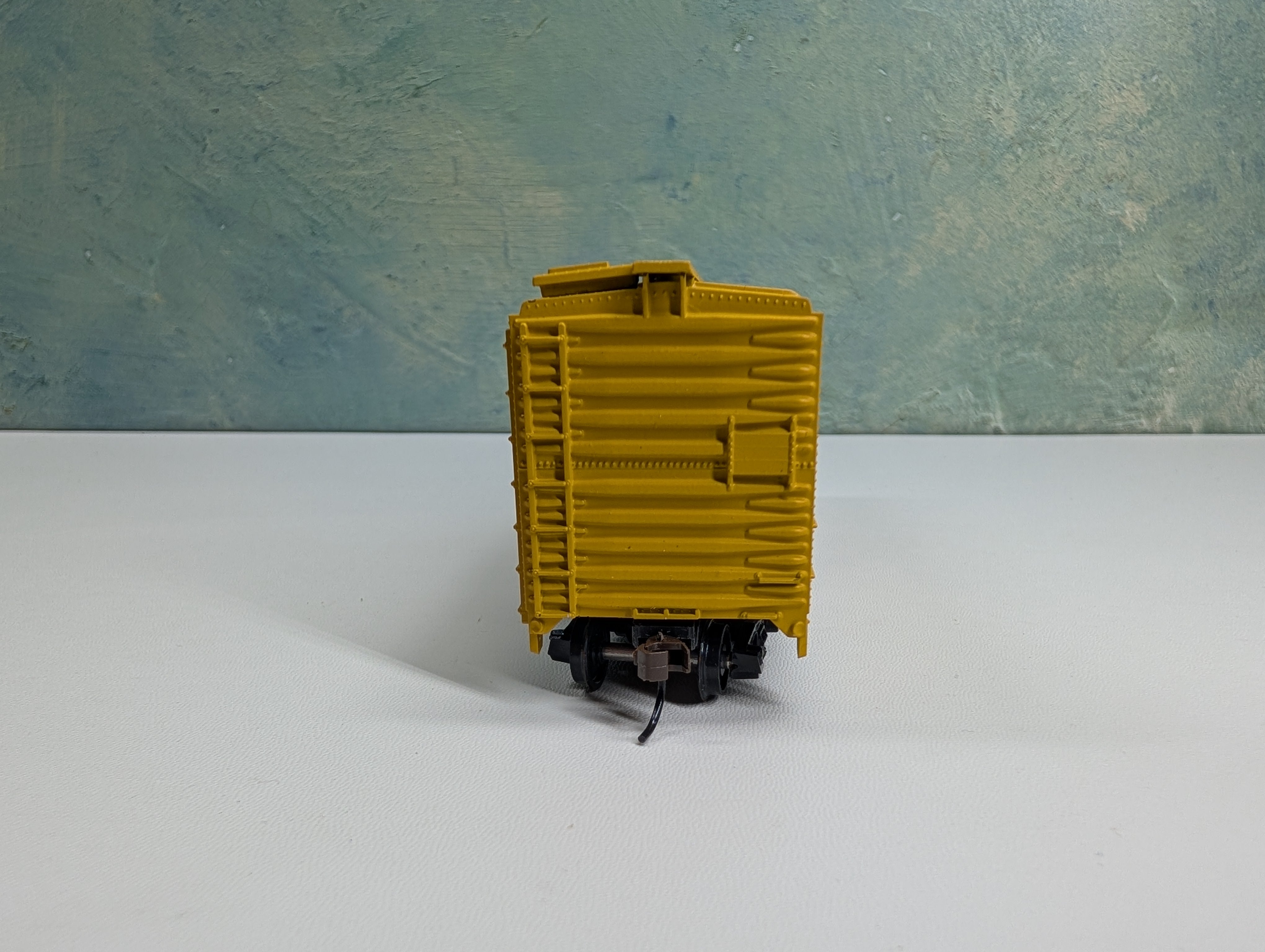 USED Athearn HO Scale 40' Box Car Chessie System C&O #23332 Bev-Bel