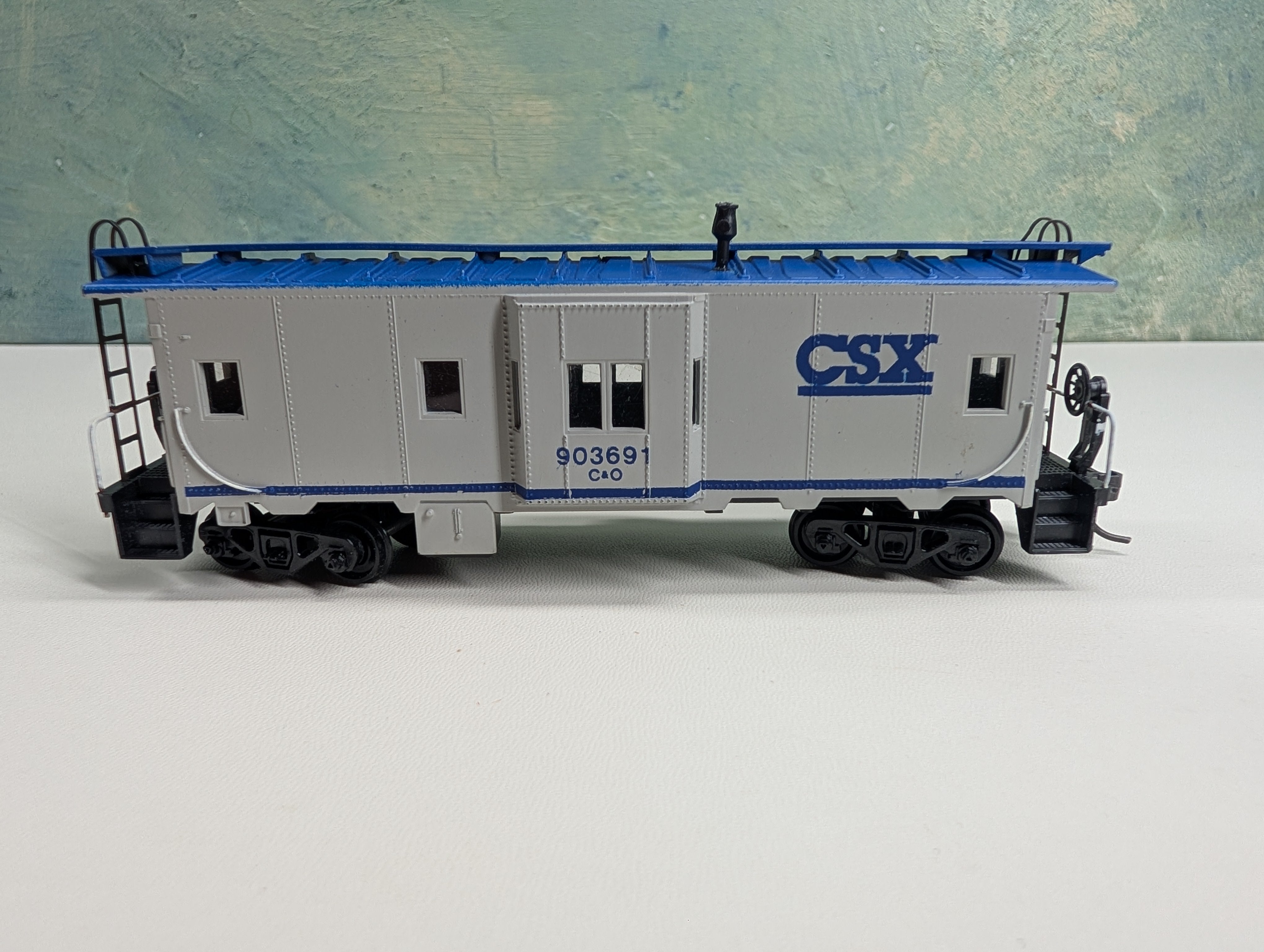 USED Athearn HO Scale Bay Window Caboose CSX C&O #903691 John Henry Custom