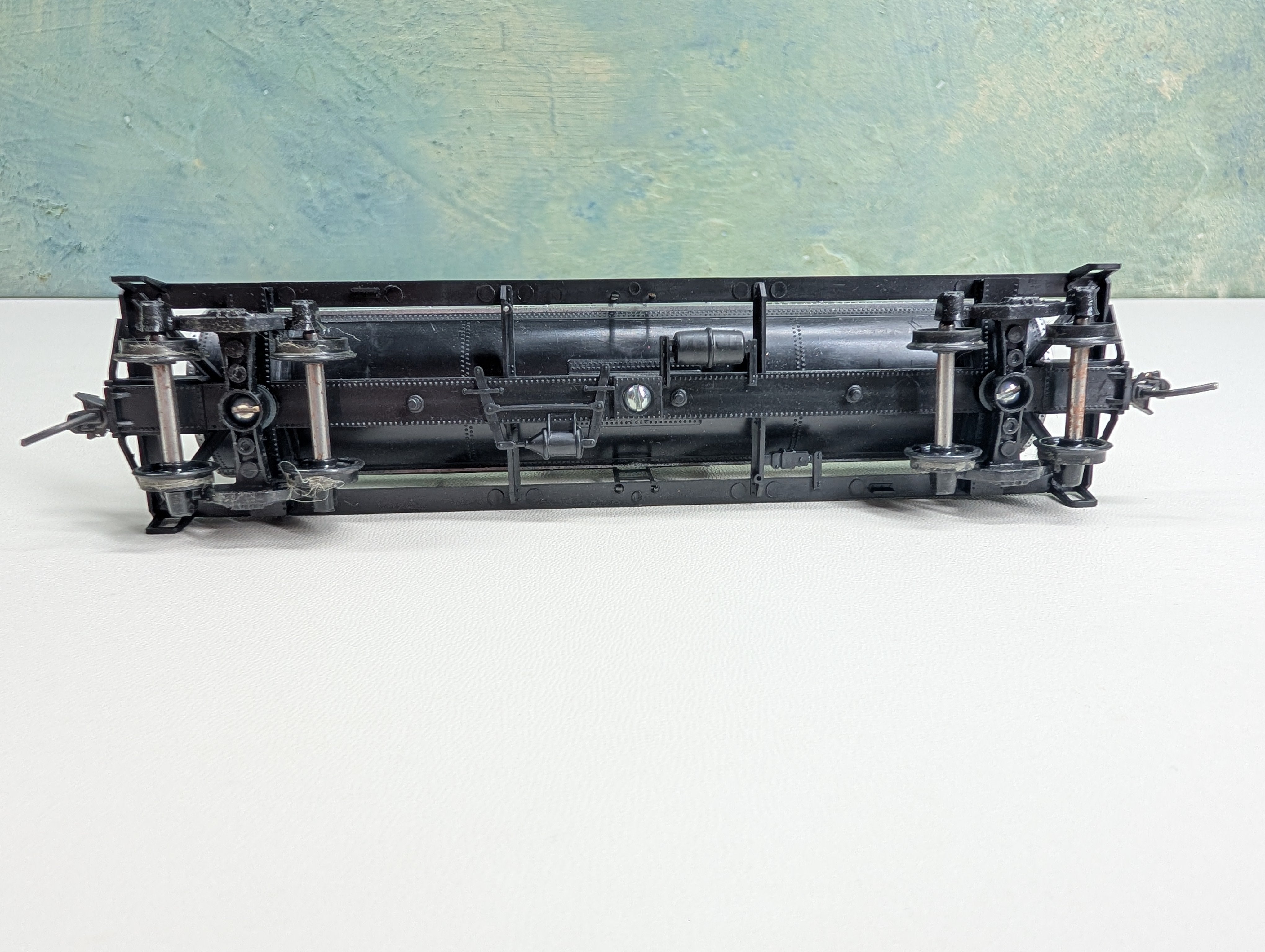 USED Athearn 1553 HO Scale 40' Chemical Tank Car Dupont SHPX #3246