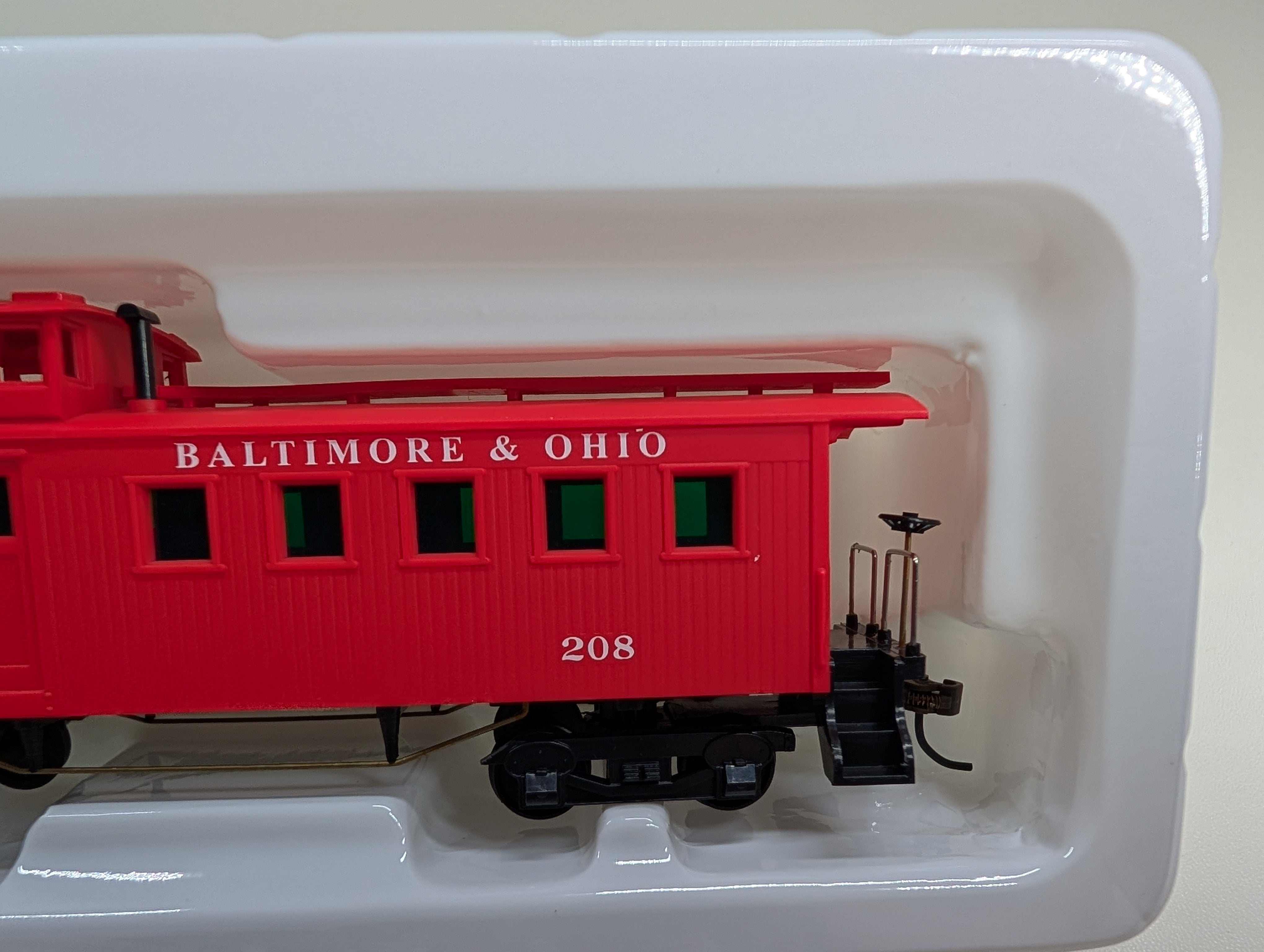 USED Mantua 725025 HO Scale OT Wood Caboose Long Baltimore and Ohio #208