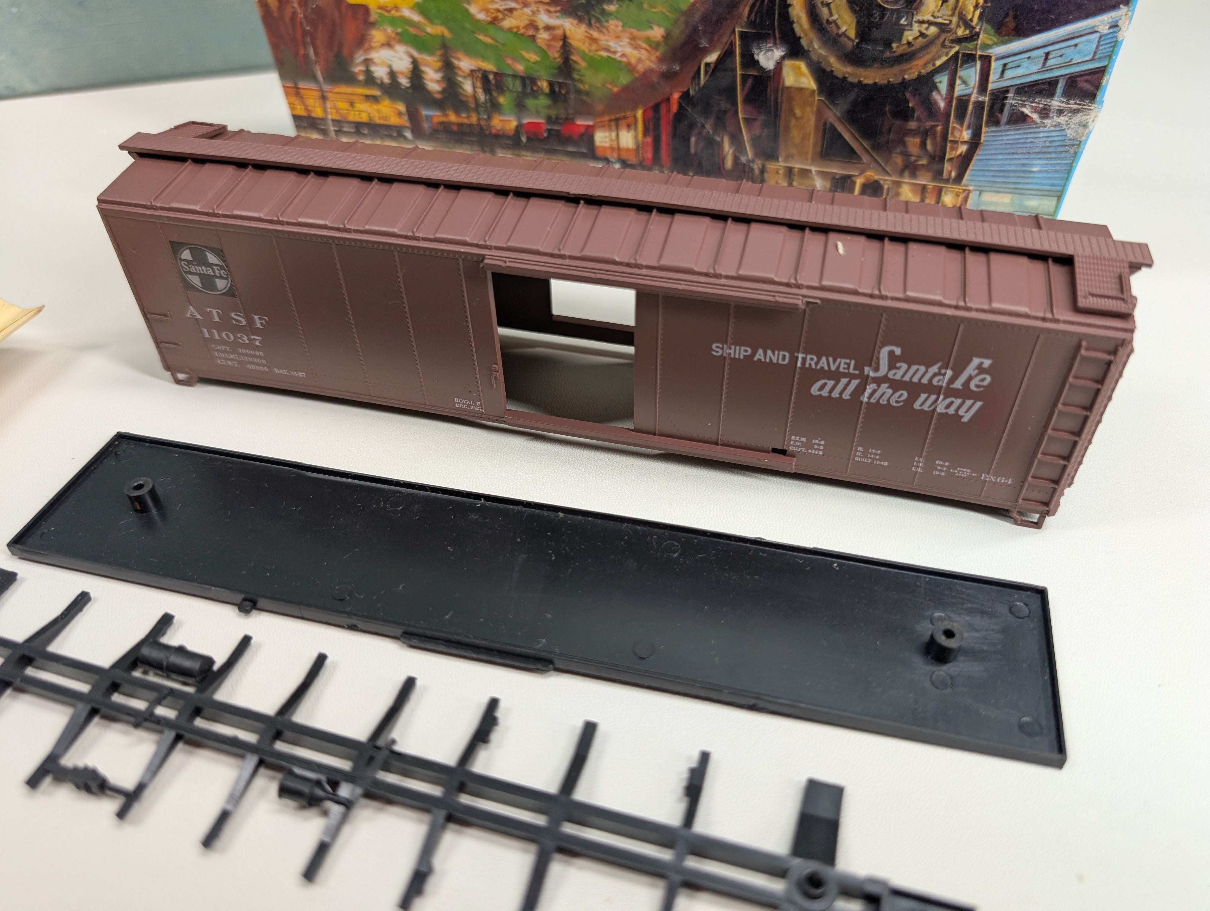 USED Athearn HO Scale 50' SD Box Car Santa Fe ATSF #11037 KIT