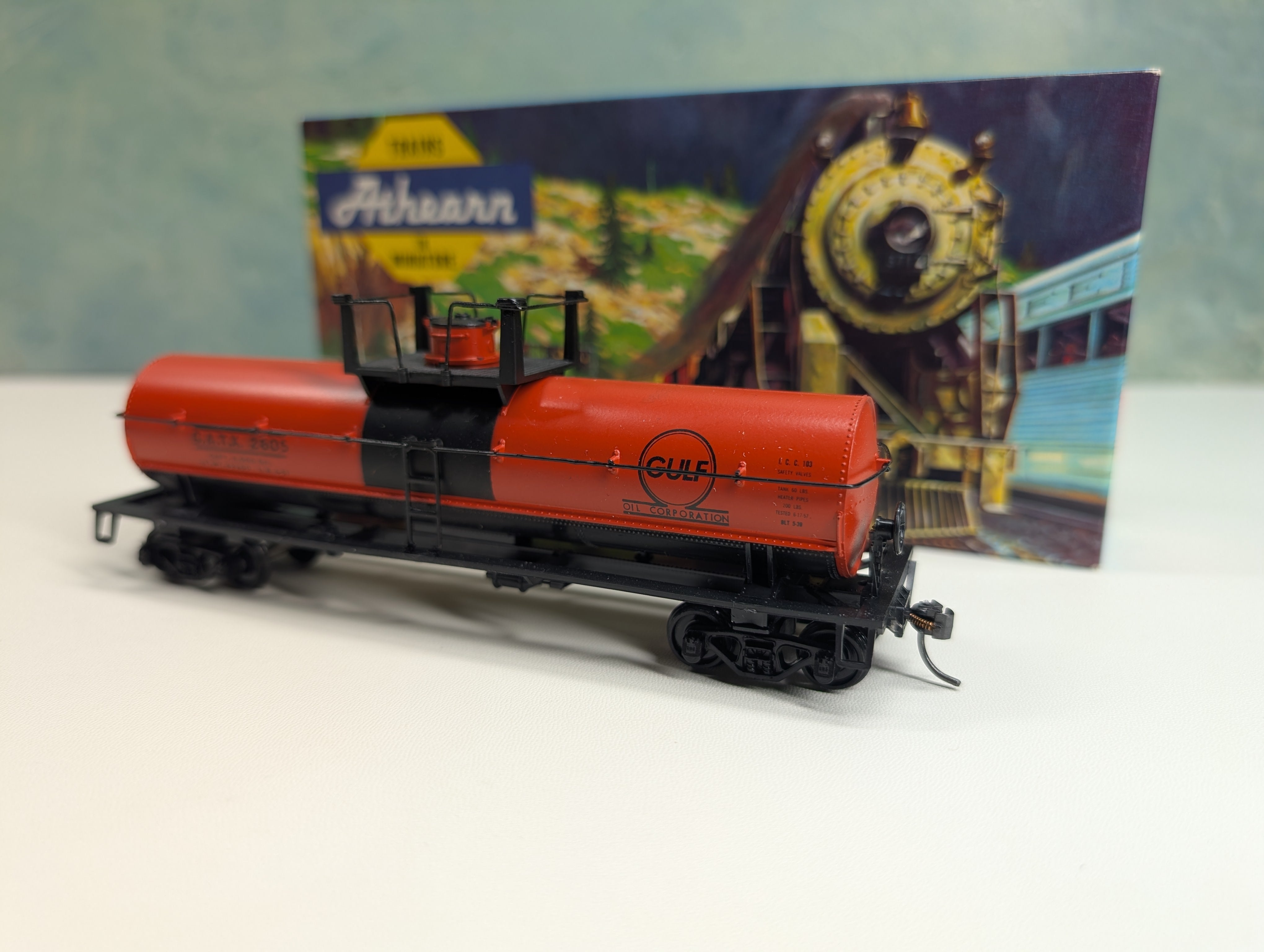 USED Athearn HO Scale 40' Chemical Tank Car Gulf GATX #2605