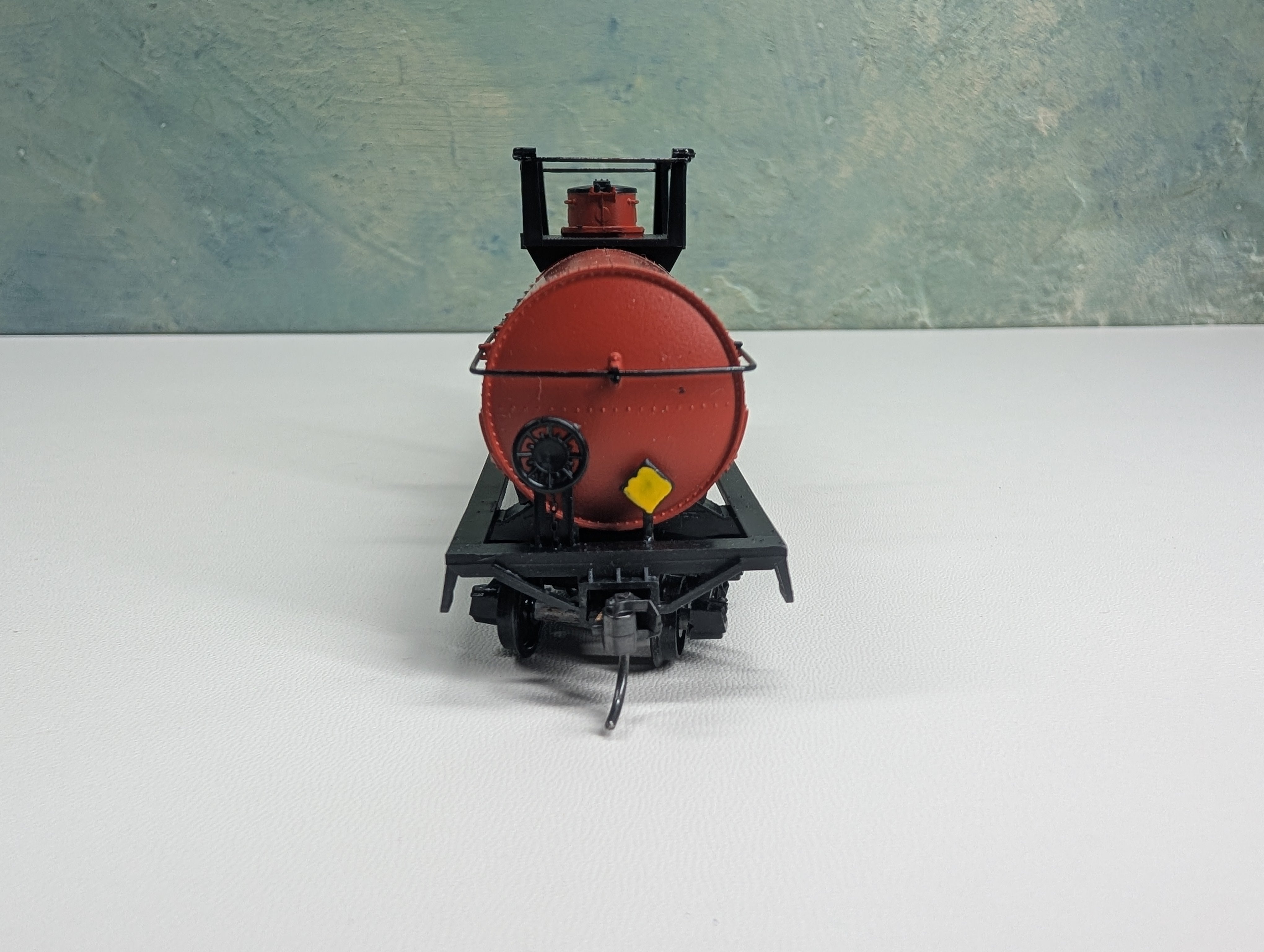 USED Athearn HO Scale 40' Chemical Tank Car Gulf GATX #2605