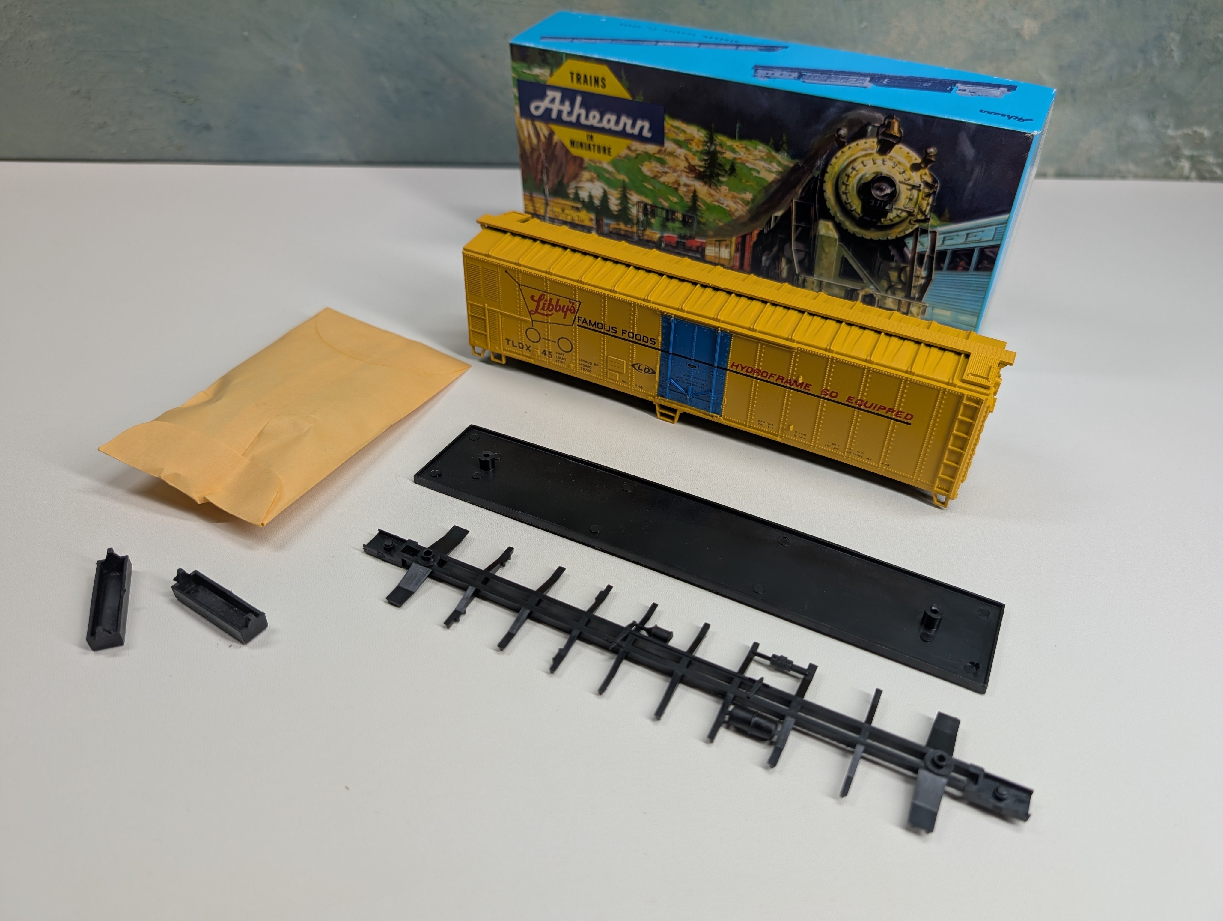 USED Athearn 1625 HO Scale 50' Reefer Box Car Libby's Famous Foods TLDX #45