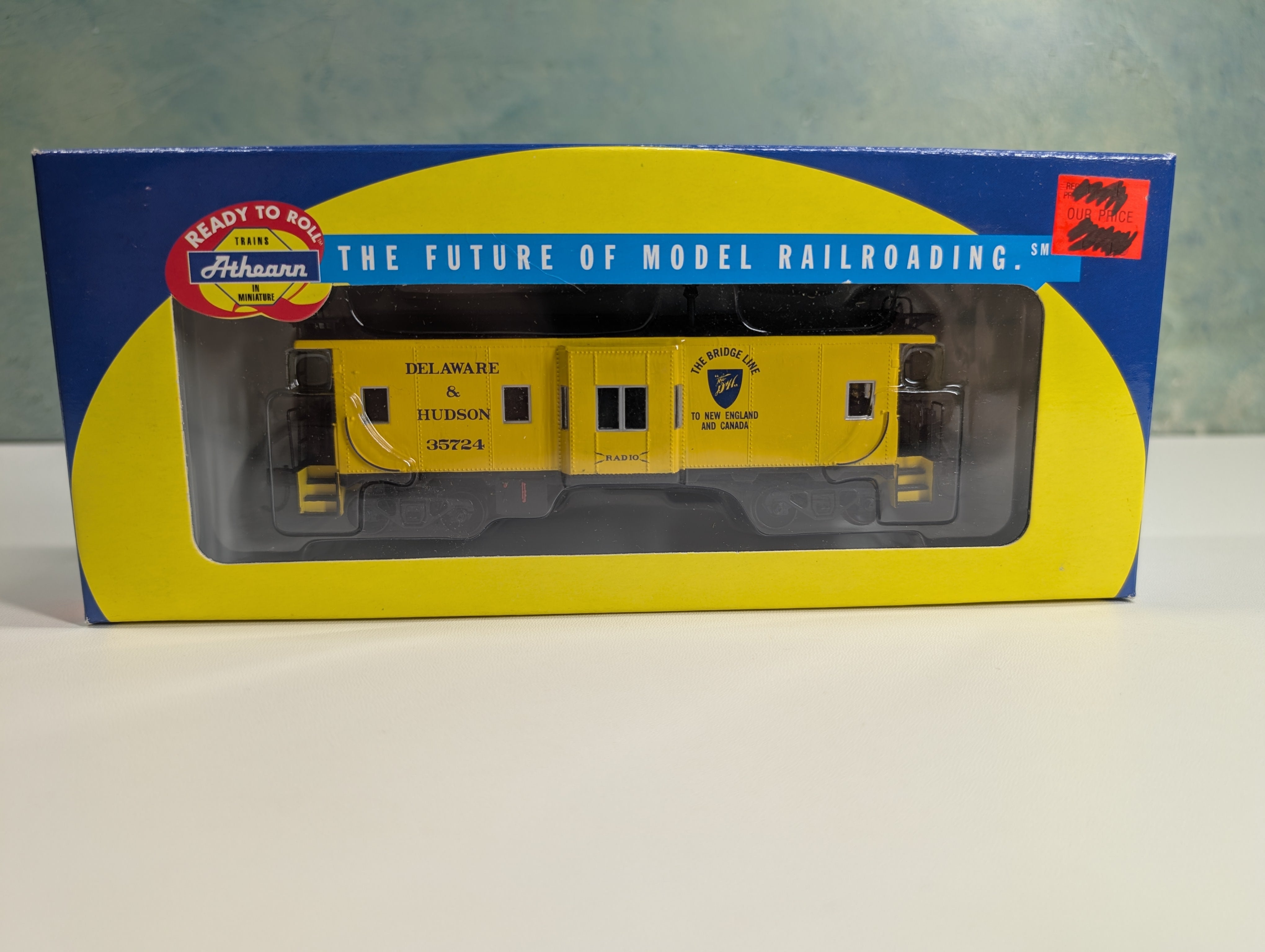 USED Athearn 7452 HO Scale Bay Window Caboose Delaware and Hudson D&H #35724