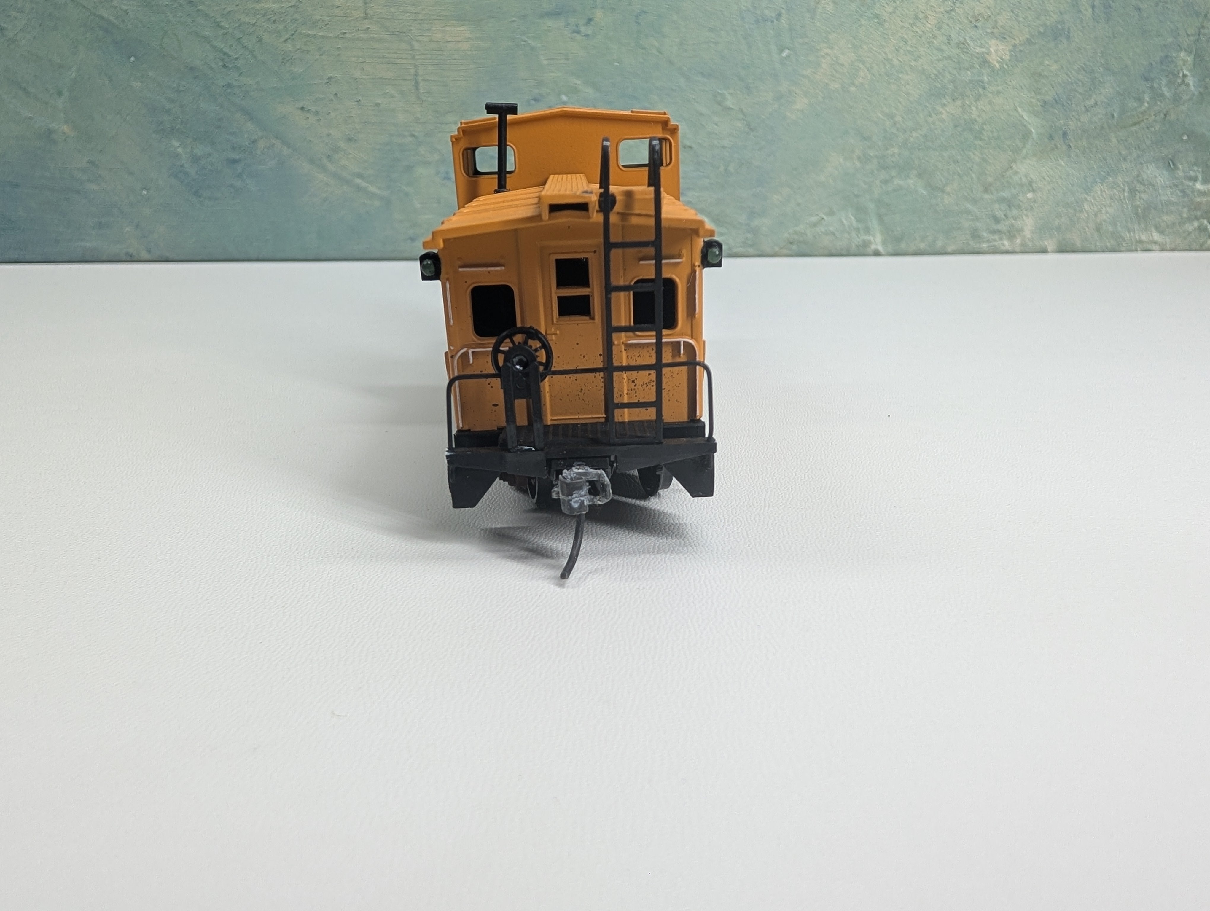 USED Athearn HO Scale Wide Vision Caboose Canadian Pacific CP #434926