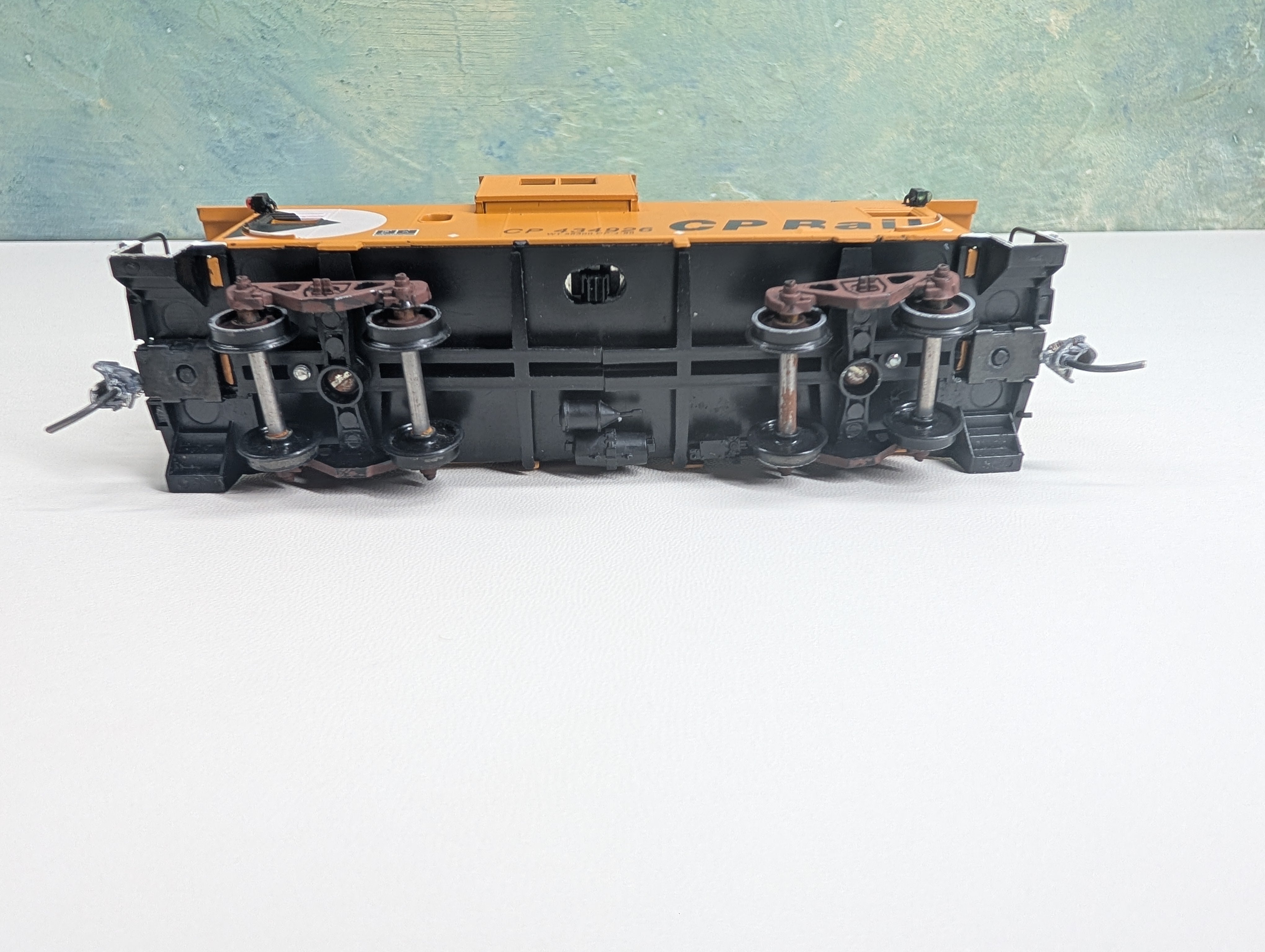 USED Athearn HO Scale Wide Vision Caboose Canadian Pacific CP #434926