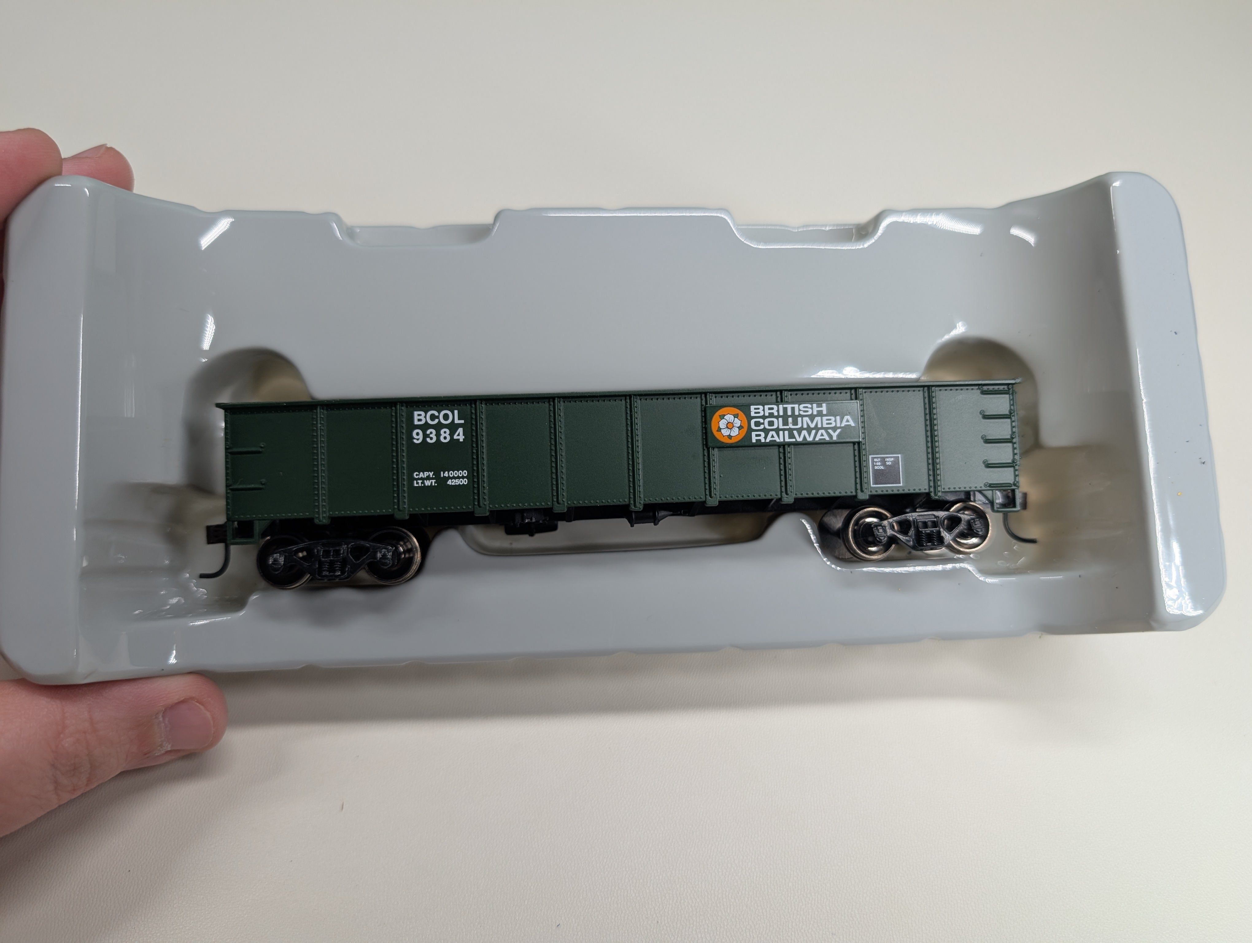 USED Athearn 94338 HO Scale 40' Gondola British Columbia Railway BCOL #9384