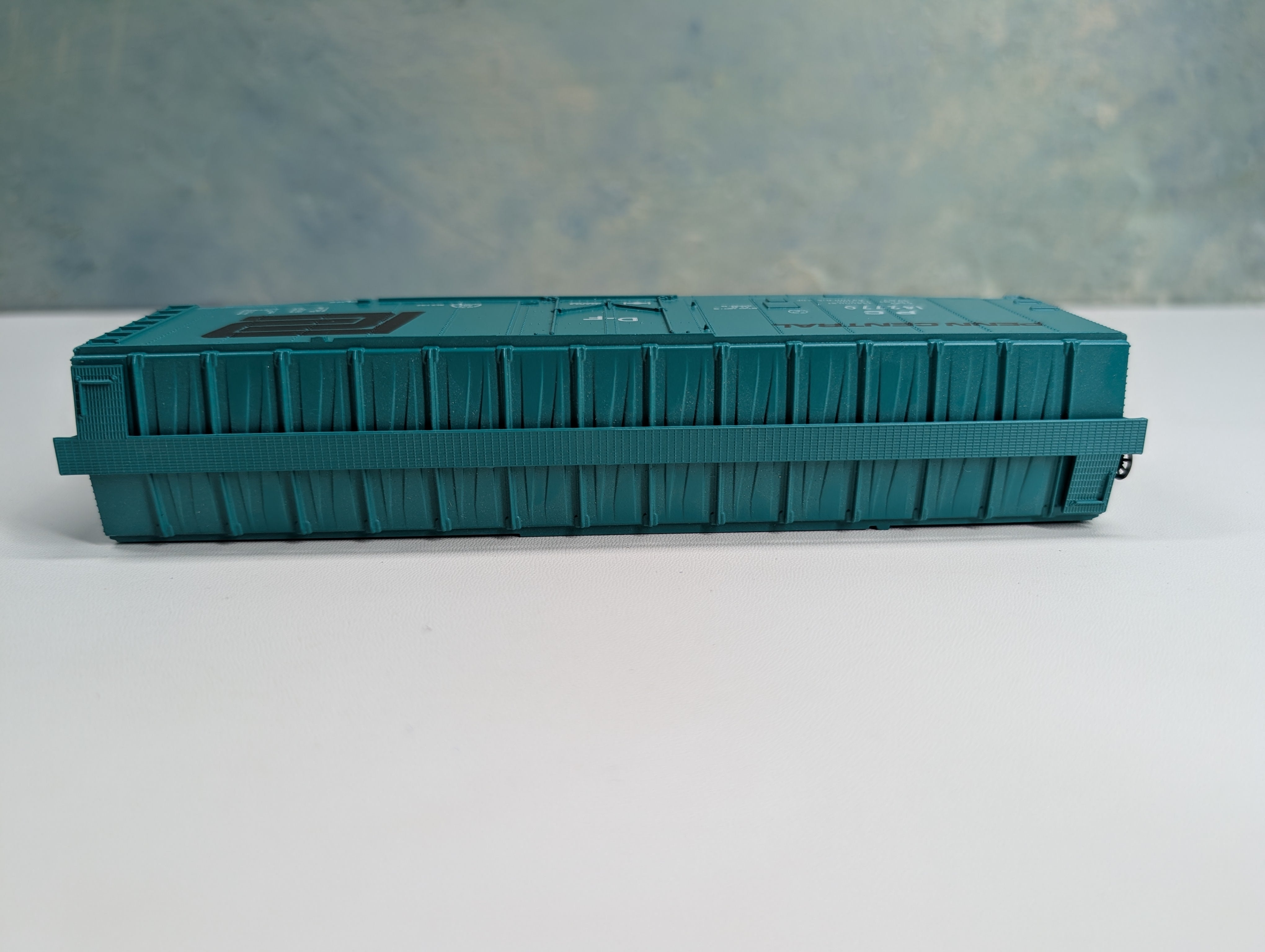 USED Athearn 1327 HO Scale 50' PD Box Car Penn Central PC #142770