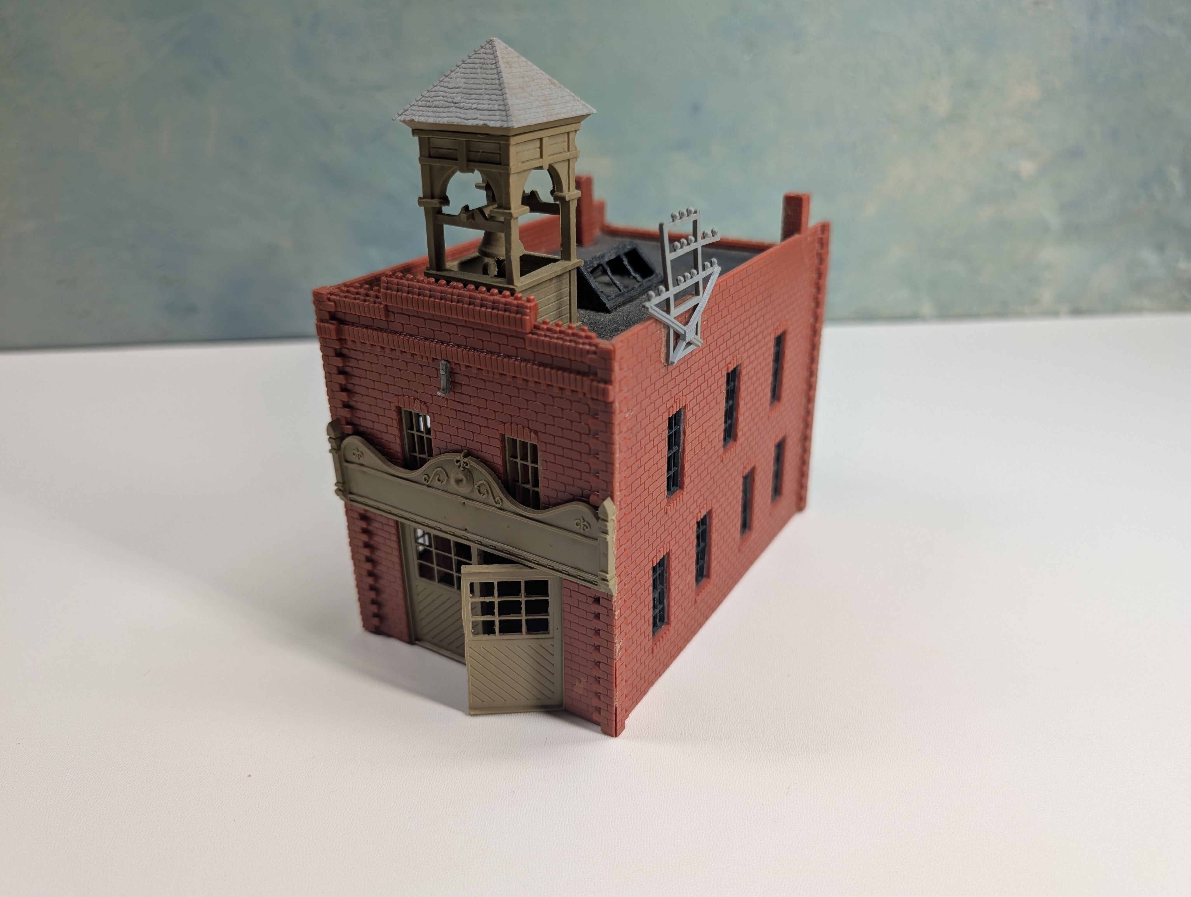 USED HO Scale Brick Building with Bell