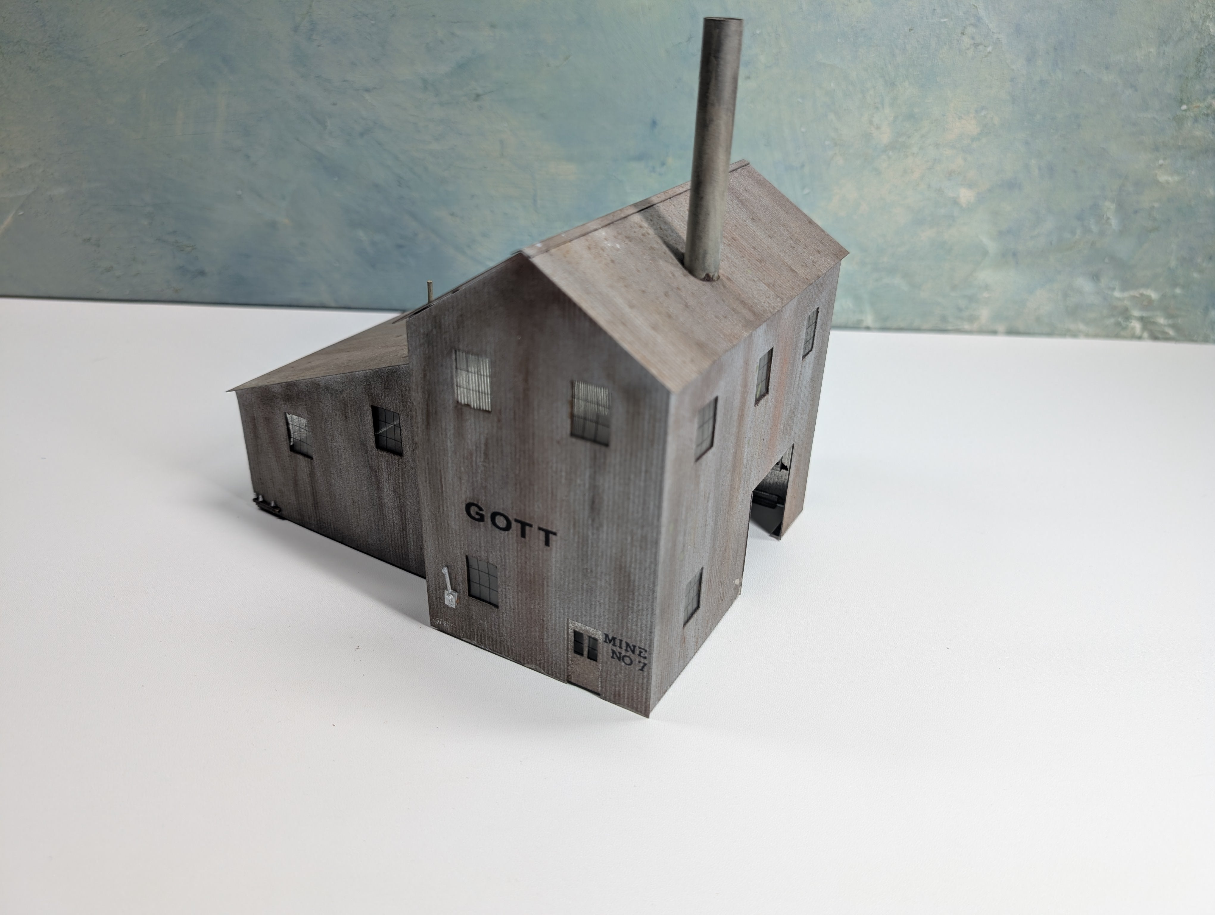 USED HO Scale Scartch Built Mine Building, Metal, Warehouse Type Building Weathered