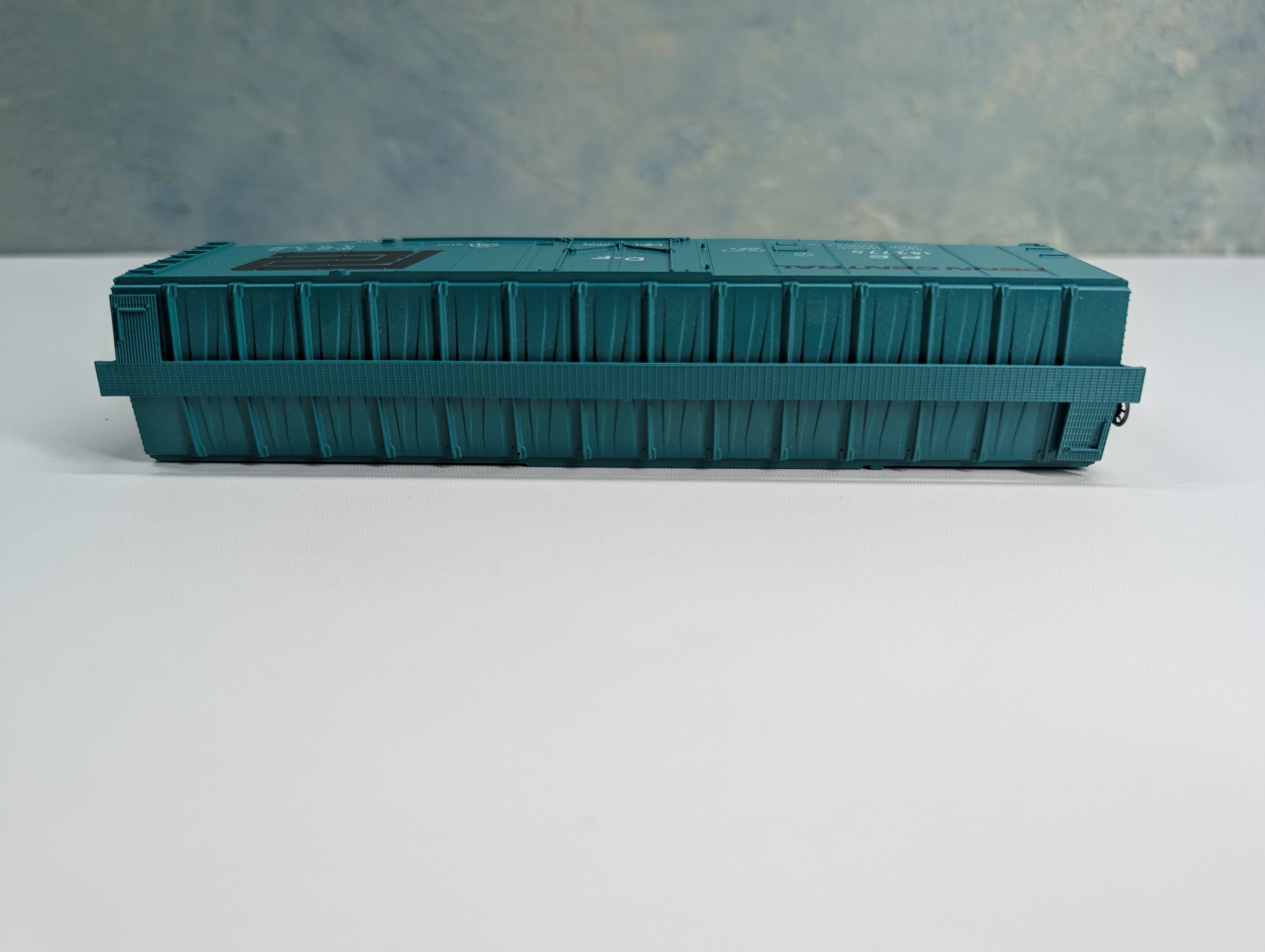 USED Athearn HO Scale 50' PD Box Car Penn Central PC #142770