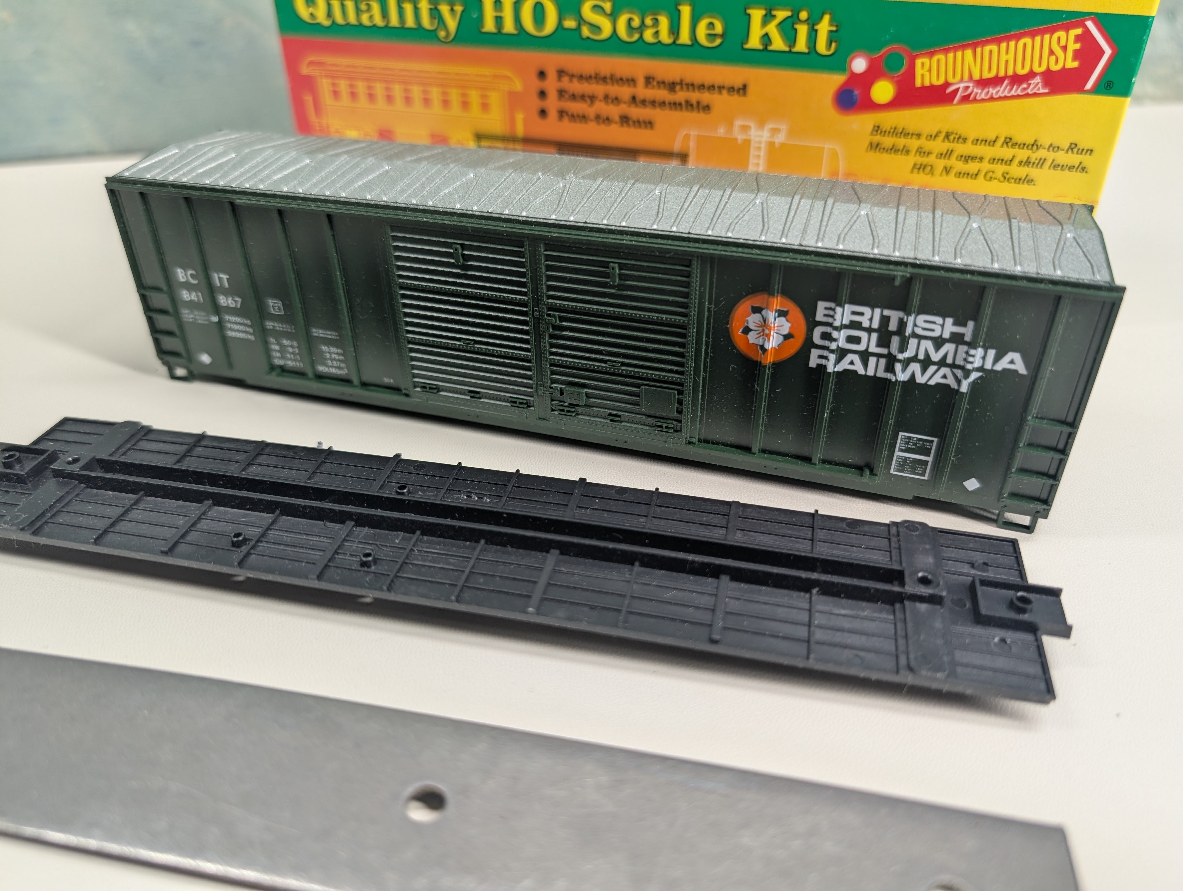USED Roundhouse HO Scale 50' DD FMC Box Car British Columbia Railway BCIT #841867 KIT