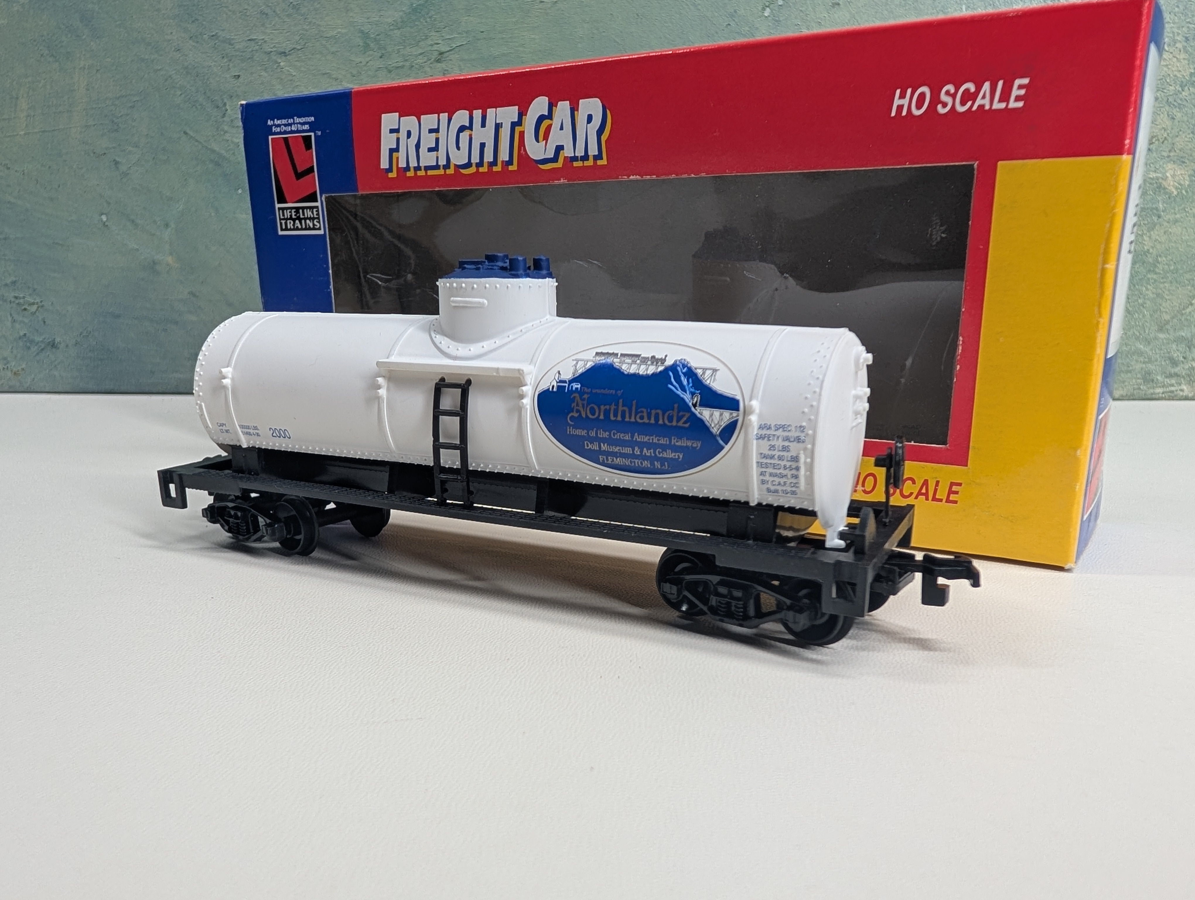 USED Life-Like HO Scale Single Dome Tank Car Northlandz