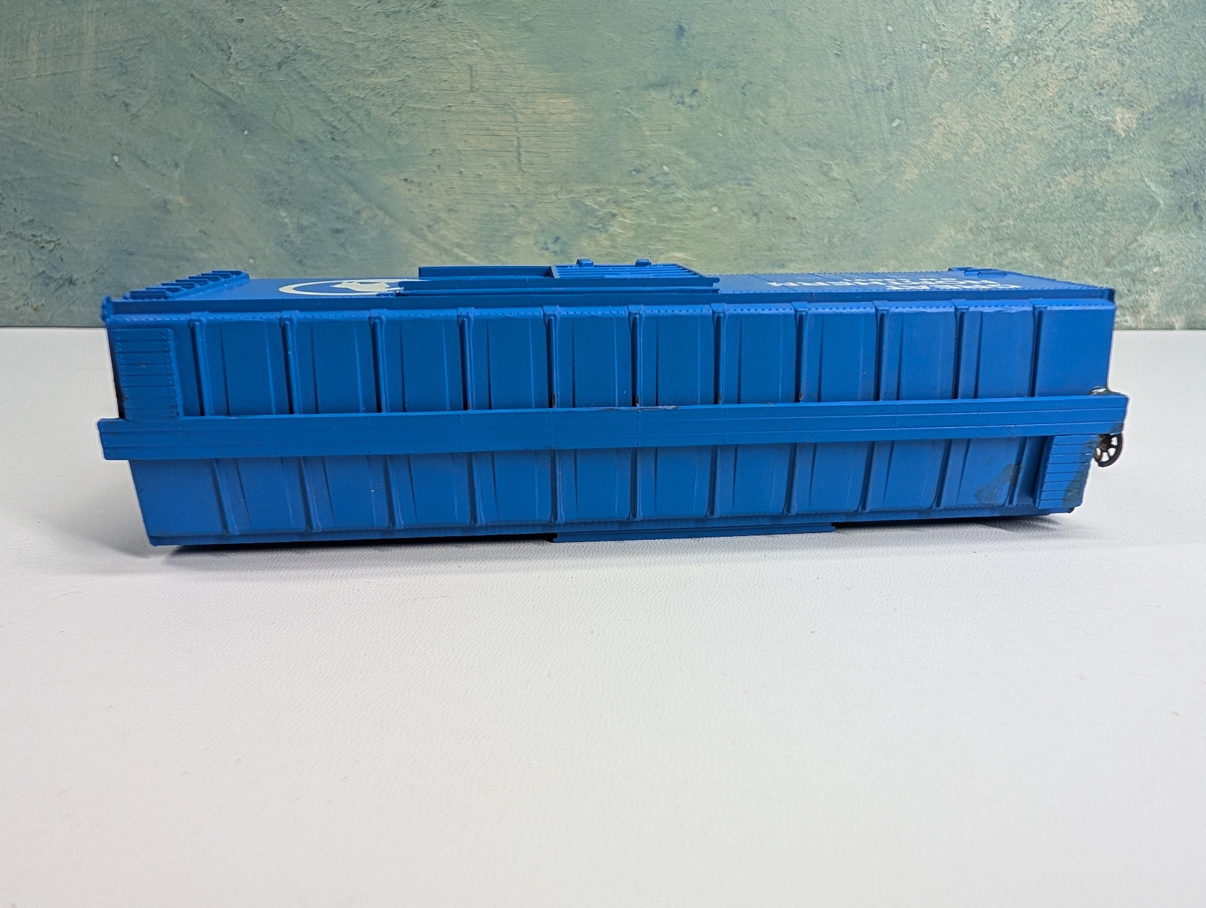 USED Roundhouse HO Scale 40' Box Car Great Northern GN #33091