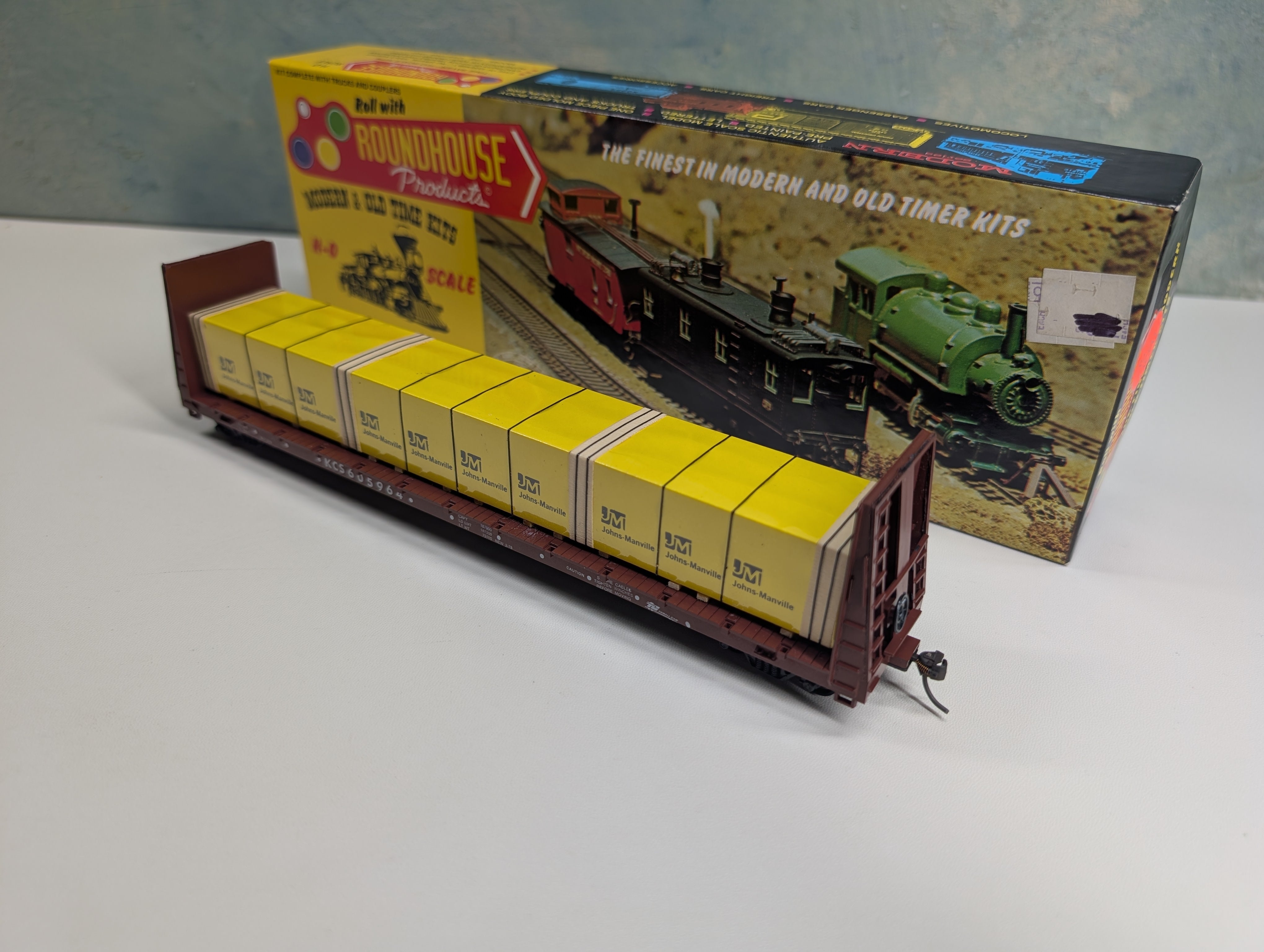 USED Roundhouse 1317 HO Scale 60' Bulkhead Flat Car Kansas City Southern KCS #605964