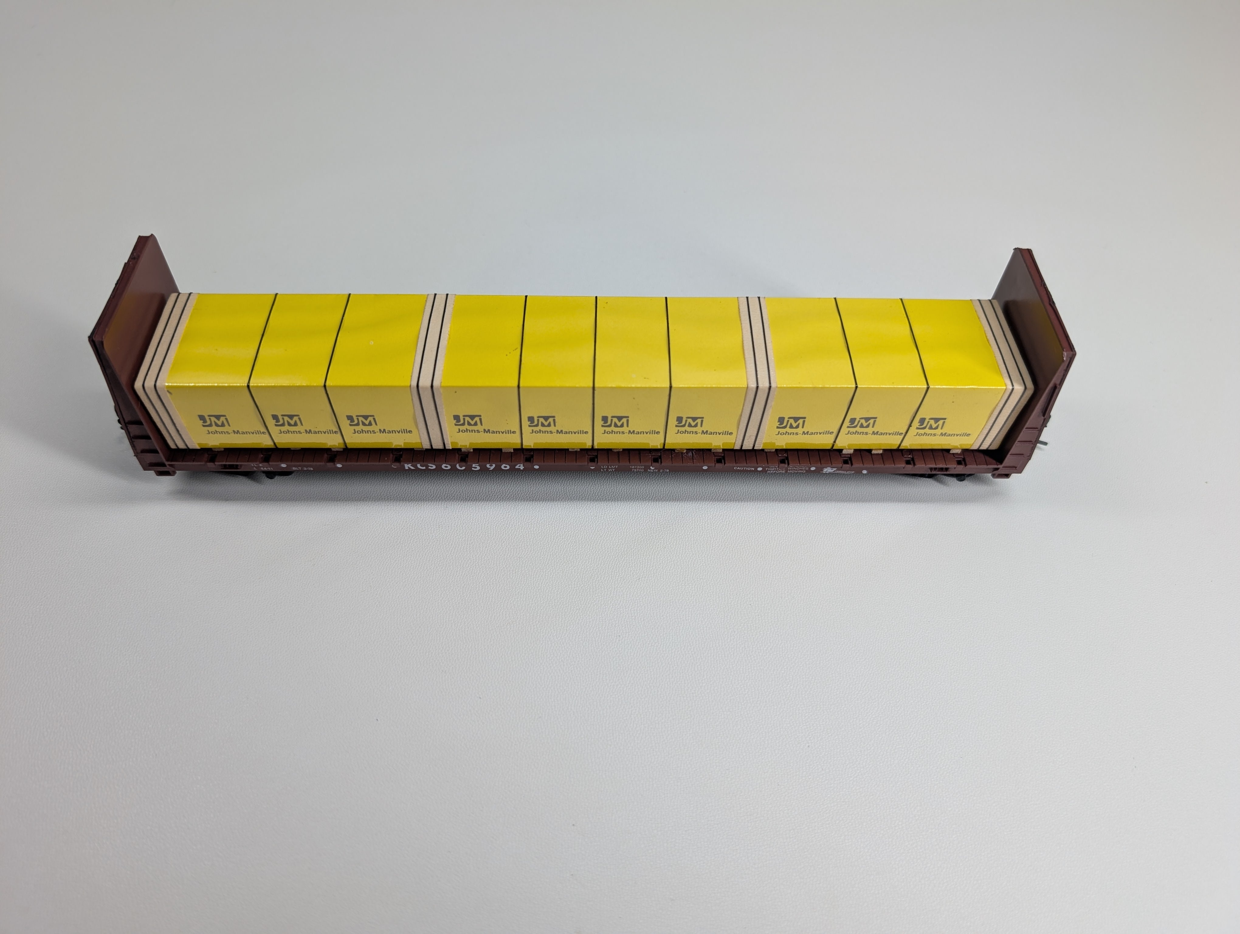 USED Roundhouse 1317 HO Scale 60' Bulkhead Flat Car Kansas City Southern KCS #605964