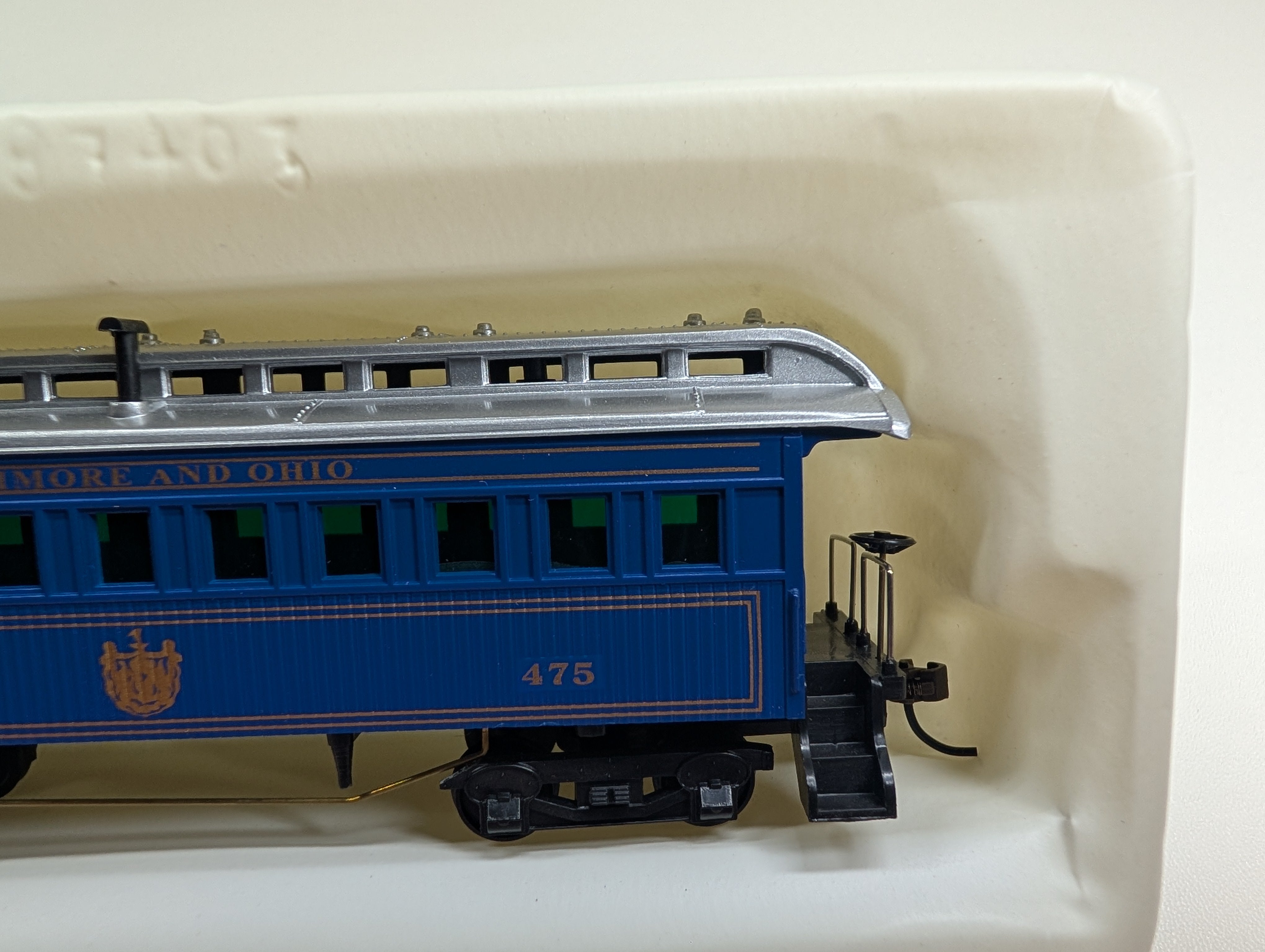 USED Mantua HO Scale 1890 Coach Wooden Passenger Car Baltimore and Ohio #475