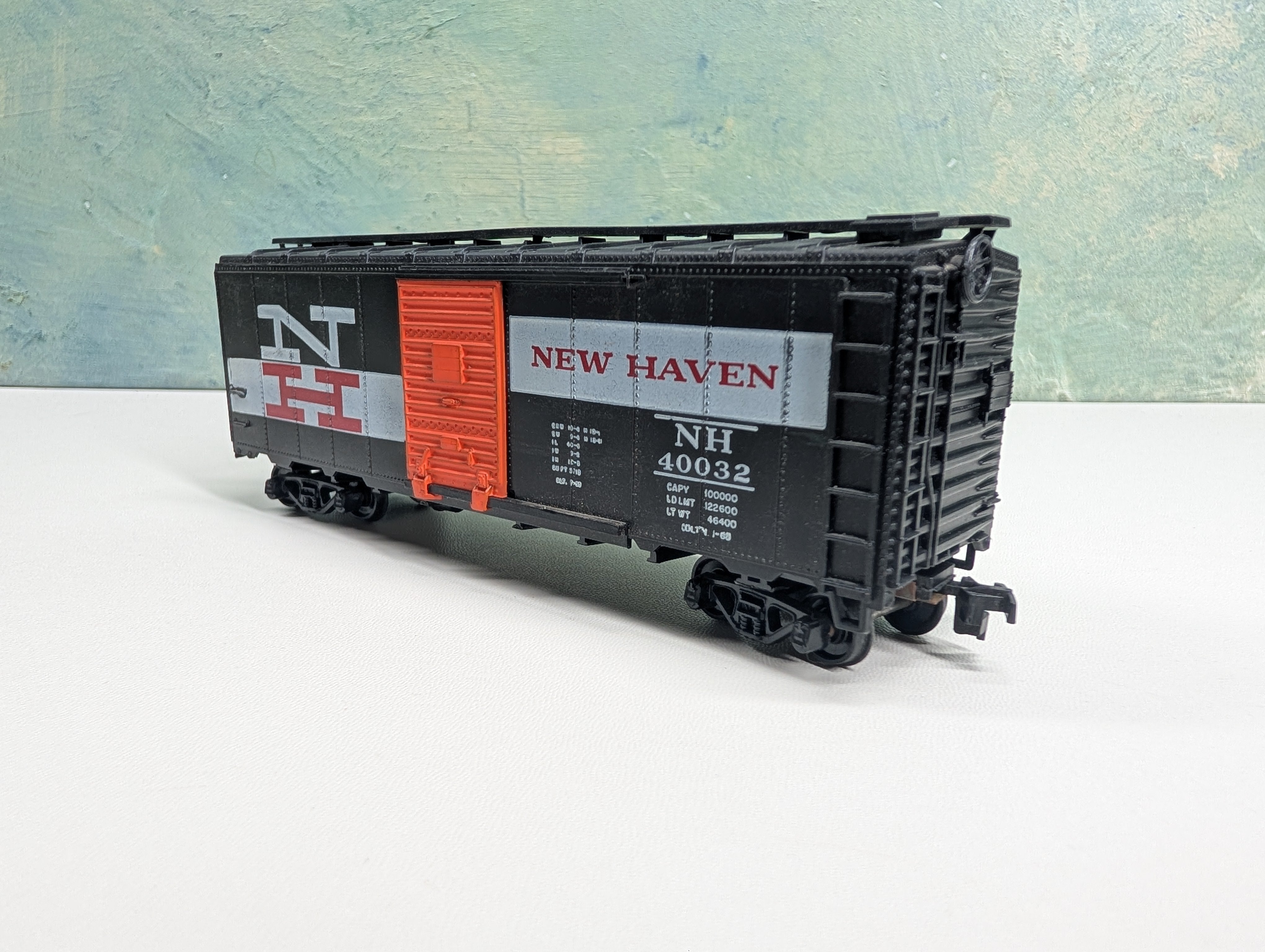 USED Athearn HO Scale 40' Box Car New Haven NH #40032