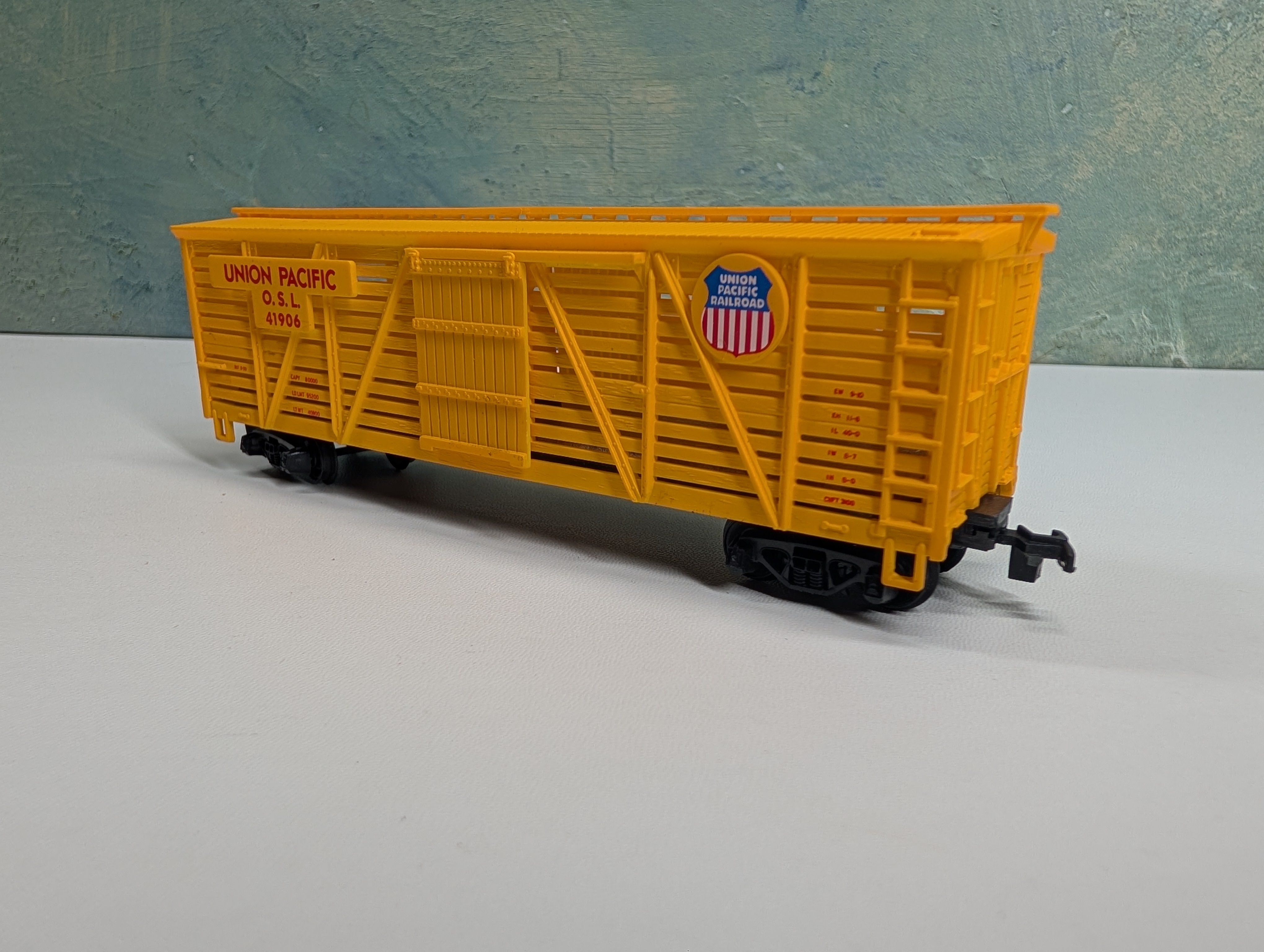 USED Mantua HO Scale 40' Cattle Livestock Car Union Pacific OSL #41906