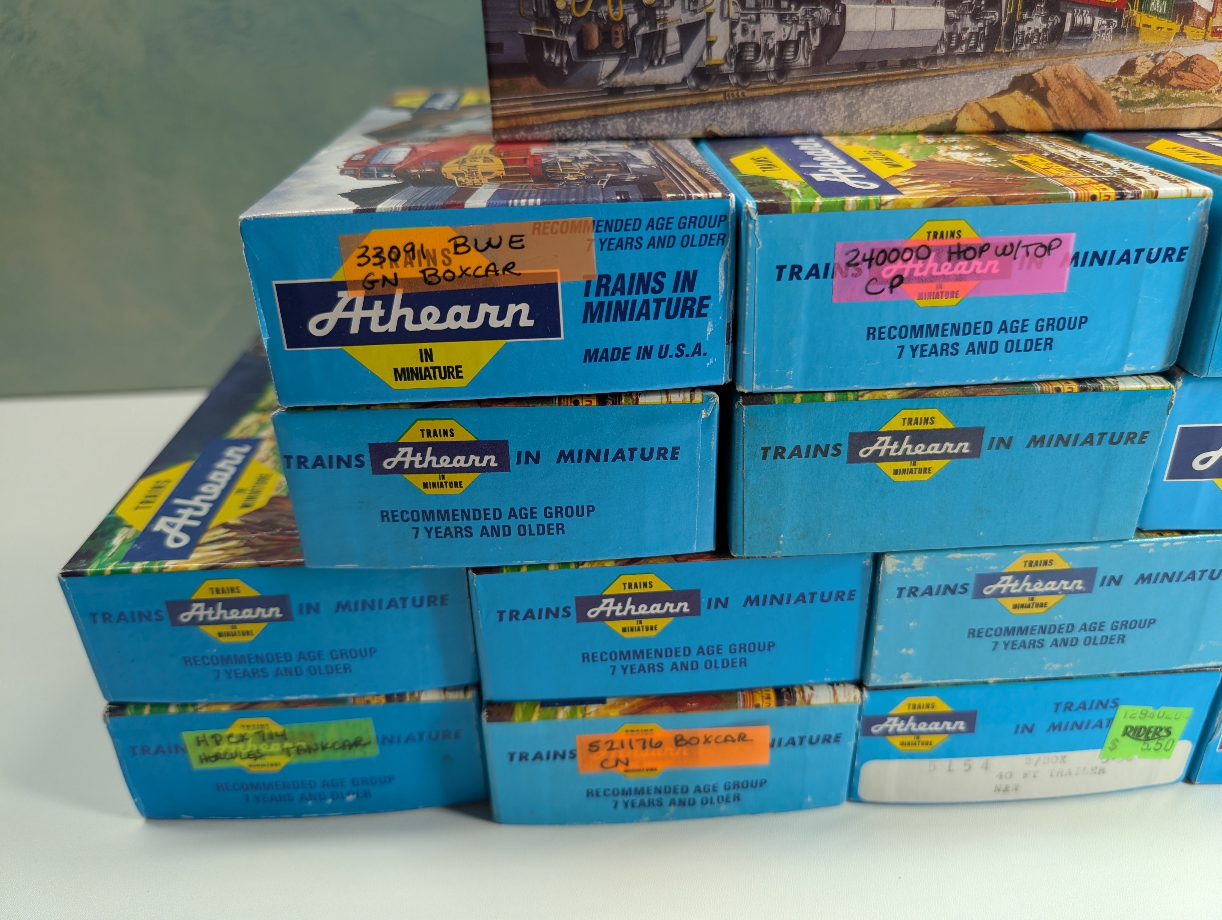 USED Athearn HO Scale Lot of Empty Train Boxes for Storage (15 pcs)