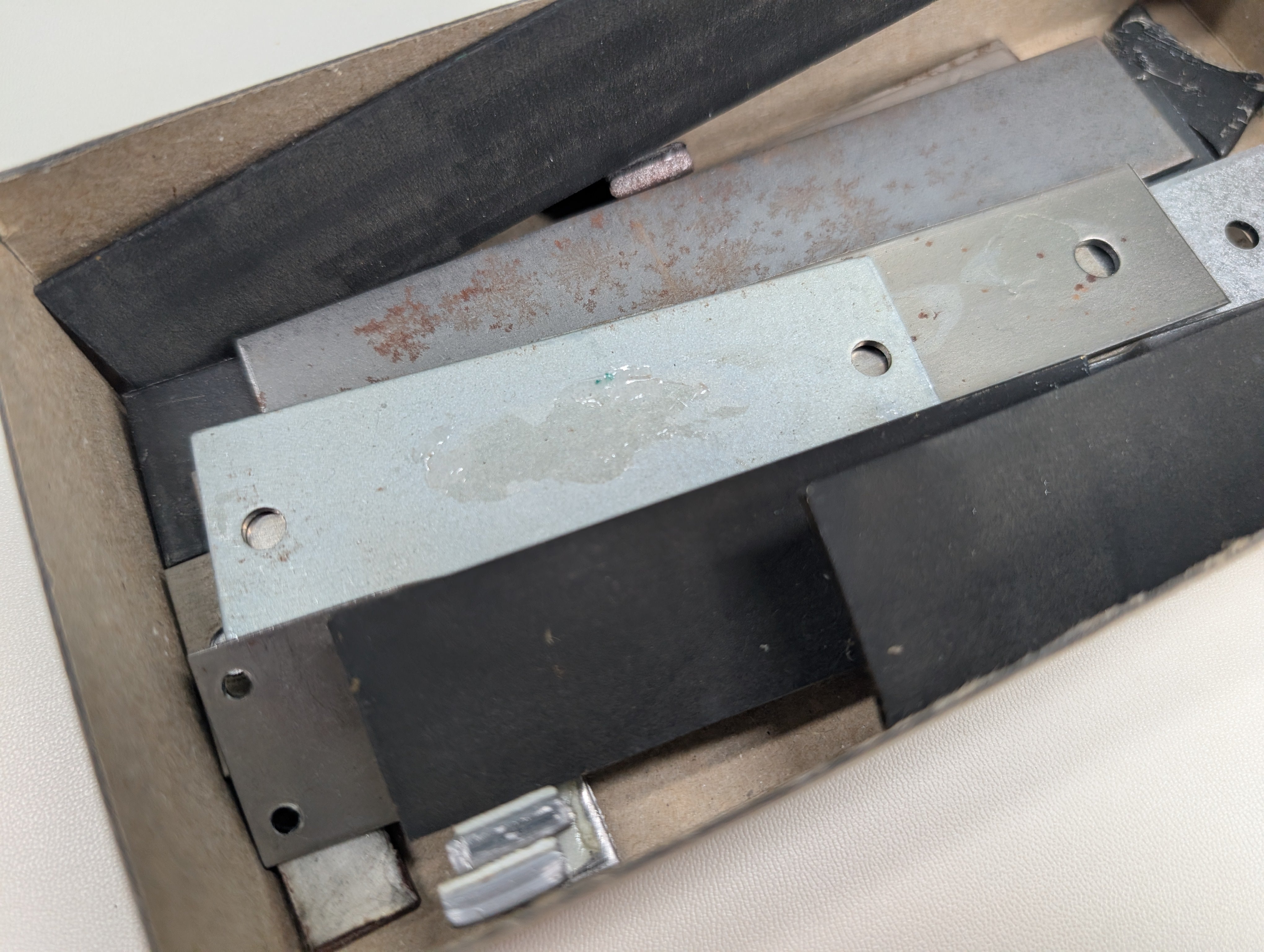 USED HO Scale Lot of Freight Car Weights, Various Types