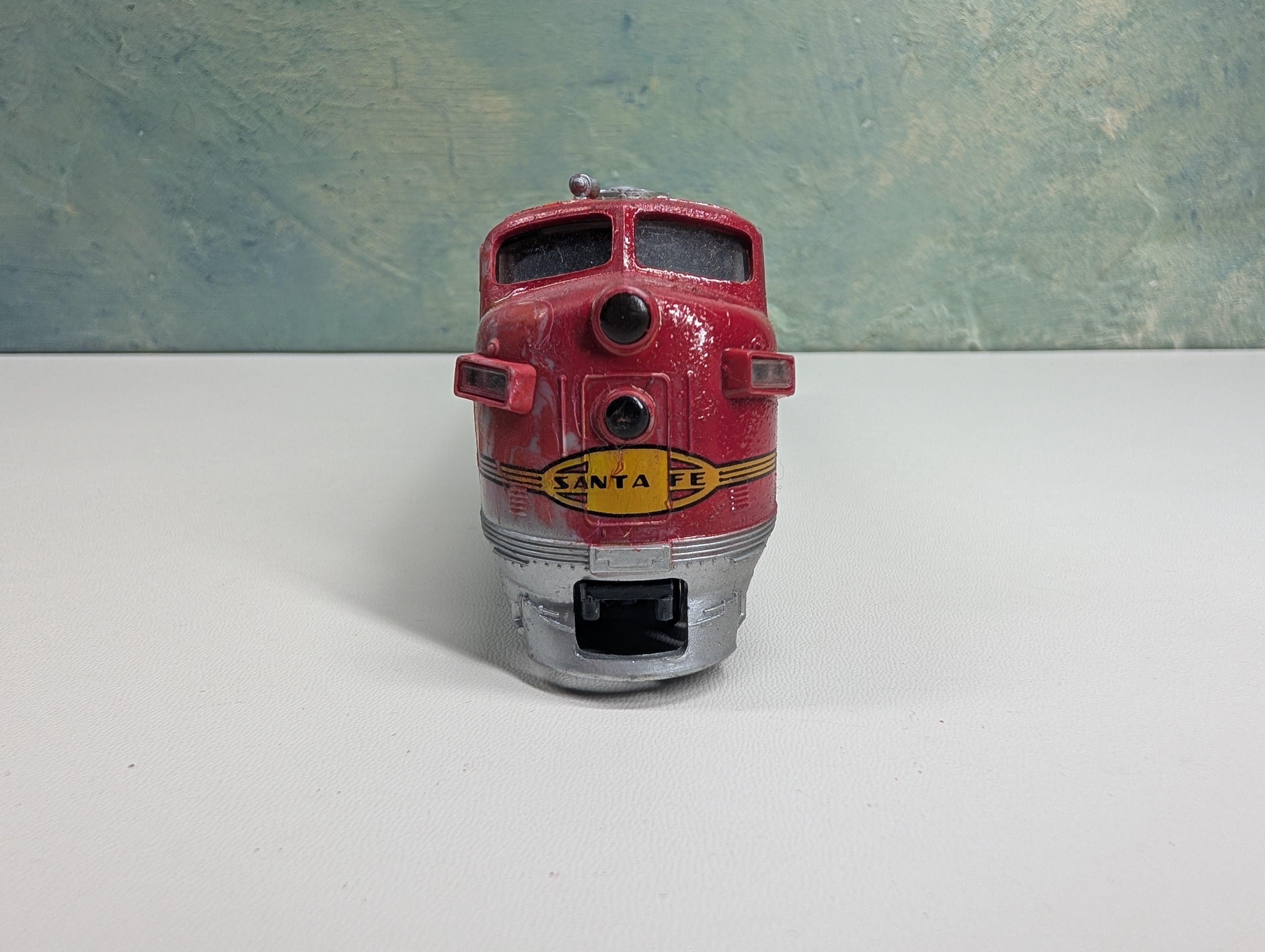 USED Bachmann HO Scale F7-A Diesel Locomotive Santa Fe #307 Weathered, Tested DC