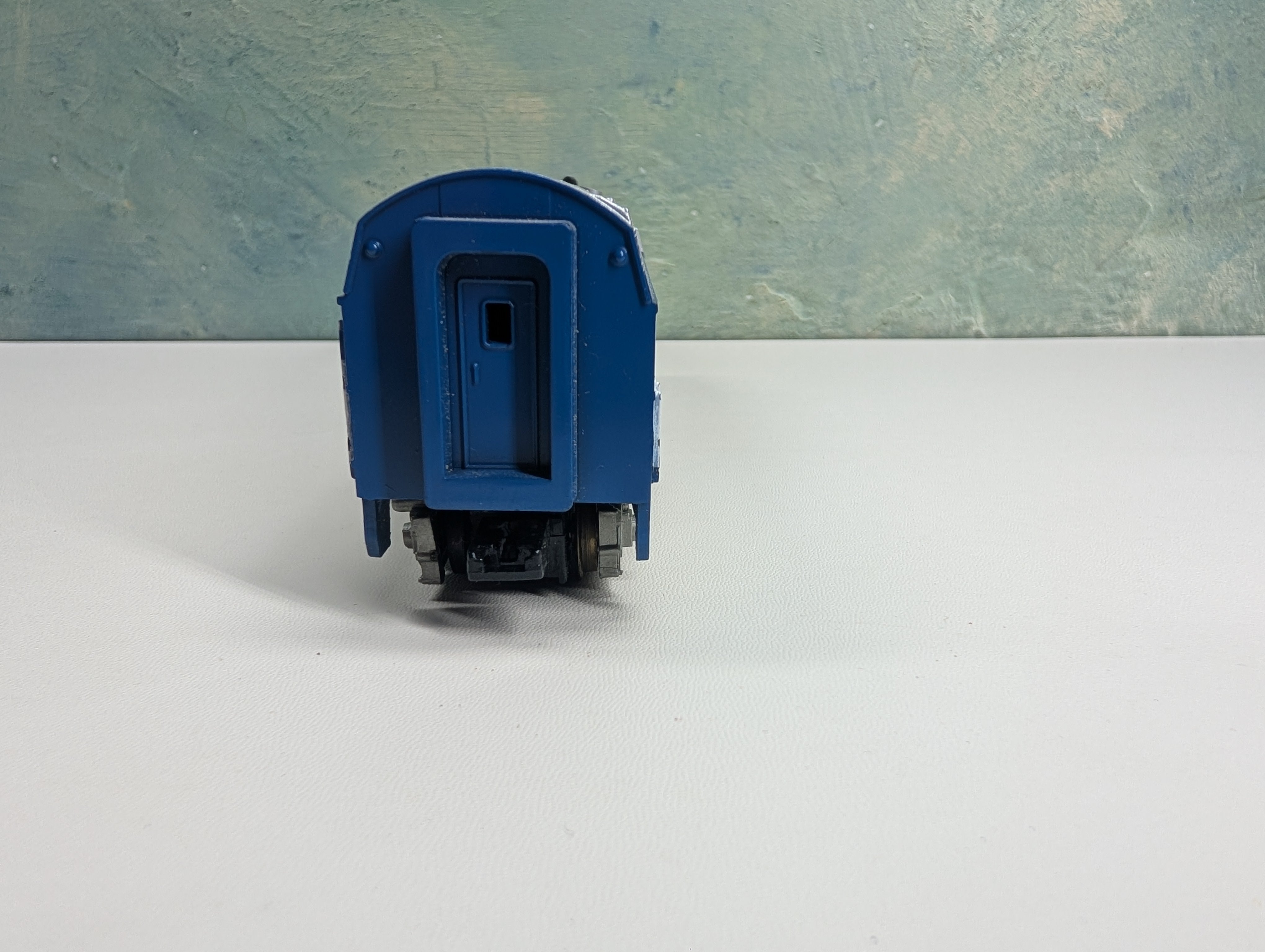 USED Tyco HO Scale Shark Nose Diesel Locomotive Midnight Special #1060 Tested DC