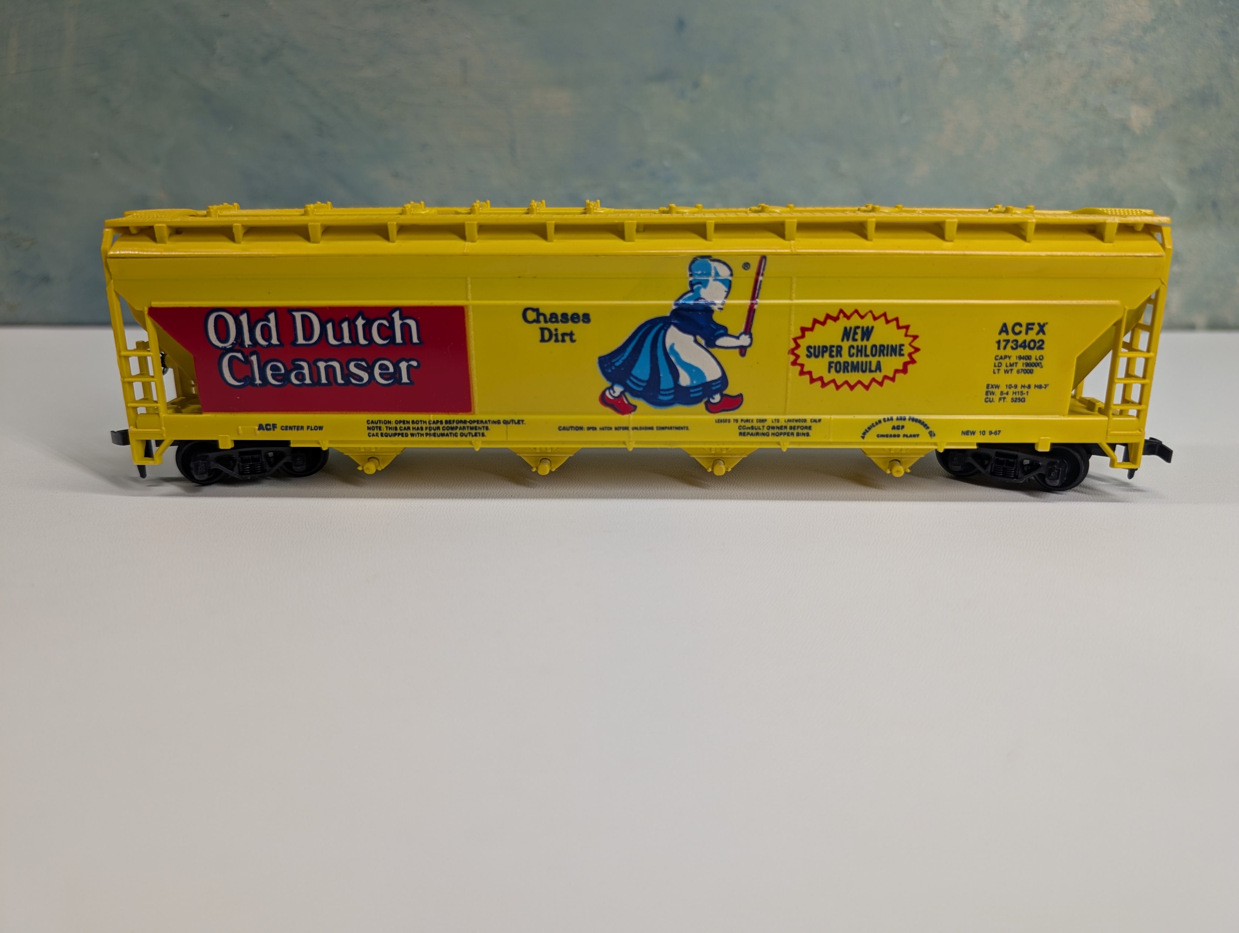 USED Tyco HO Scale ACF 4 Bay Covered Hopper Old Dutch Cleanser ACFX #173402