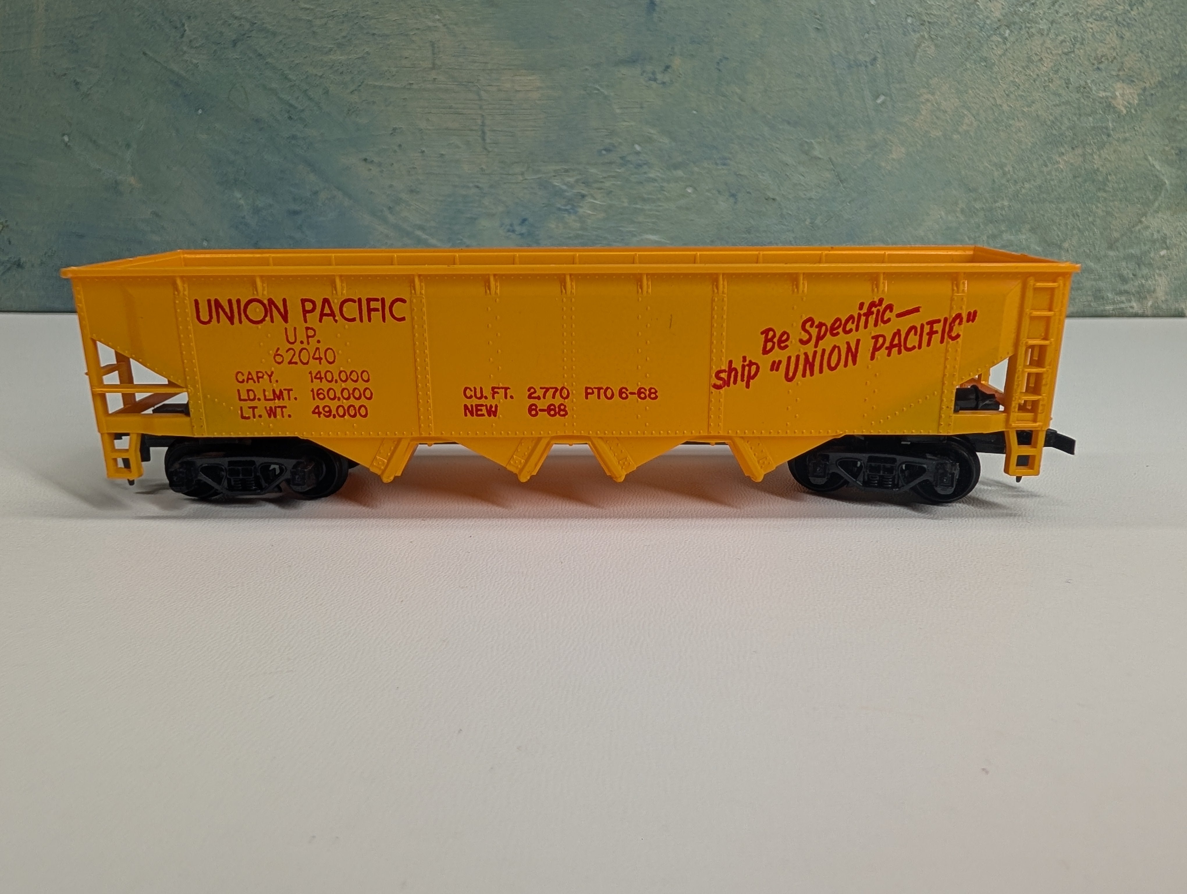 USED Tyco HO Scale Quad Hopper Union Pacific UP #62040