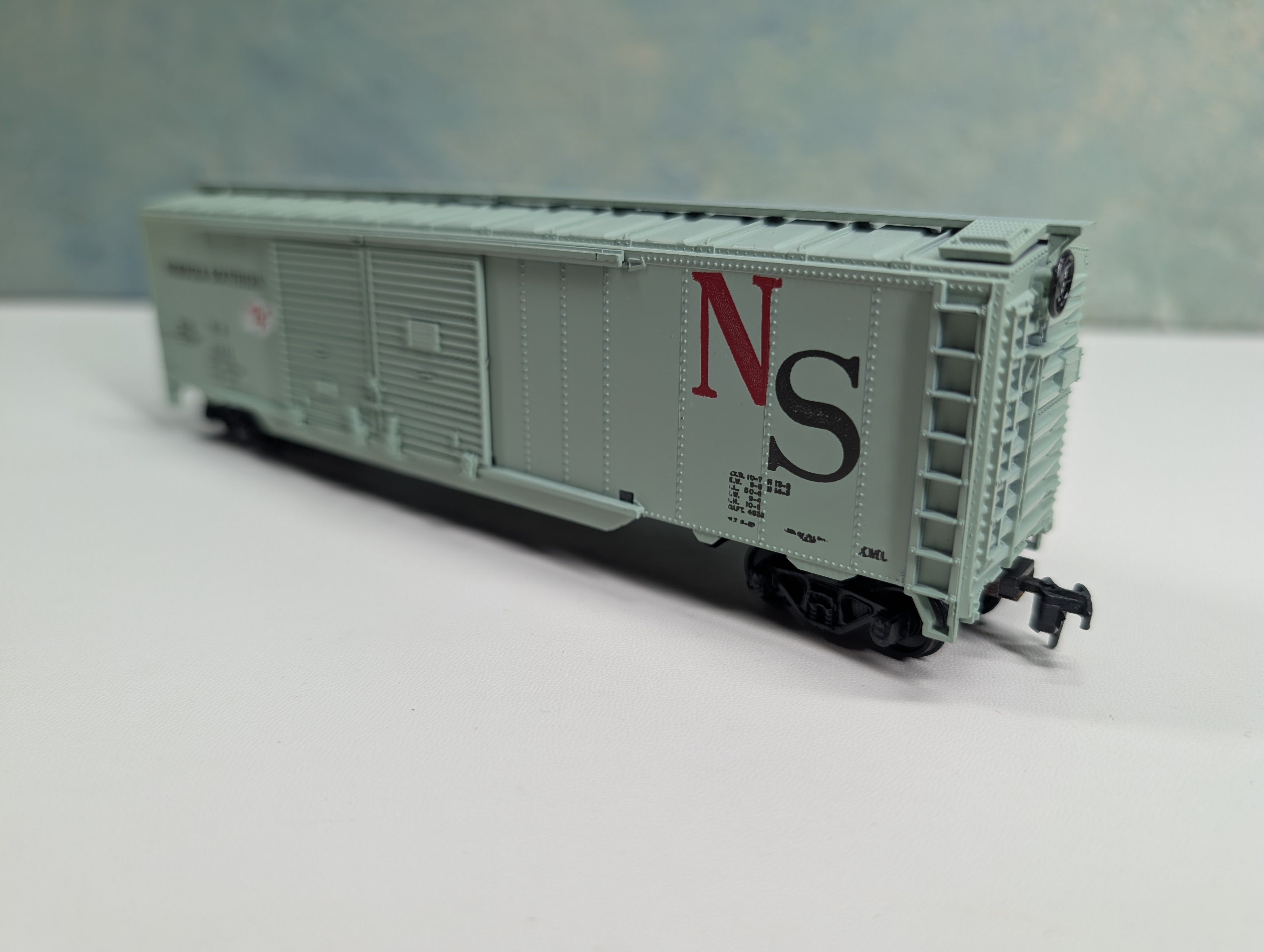 USED Athearn HO Scale 50' DD Box Car Norfolk Southern NS #1311 Shortline