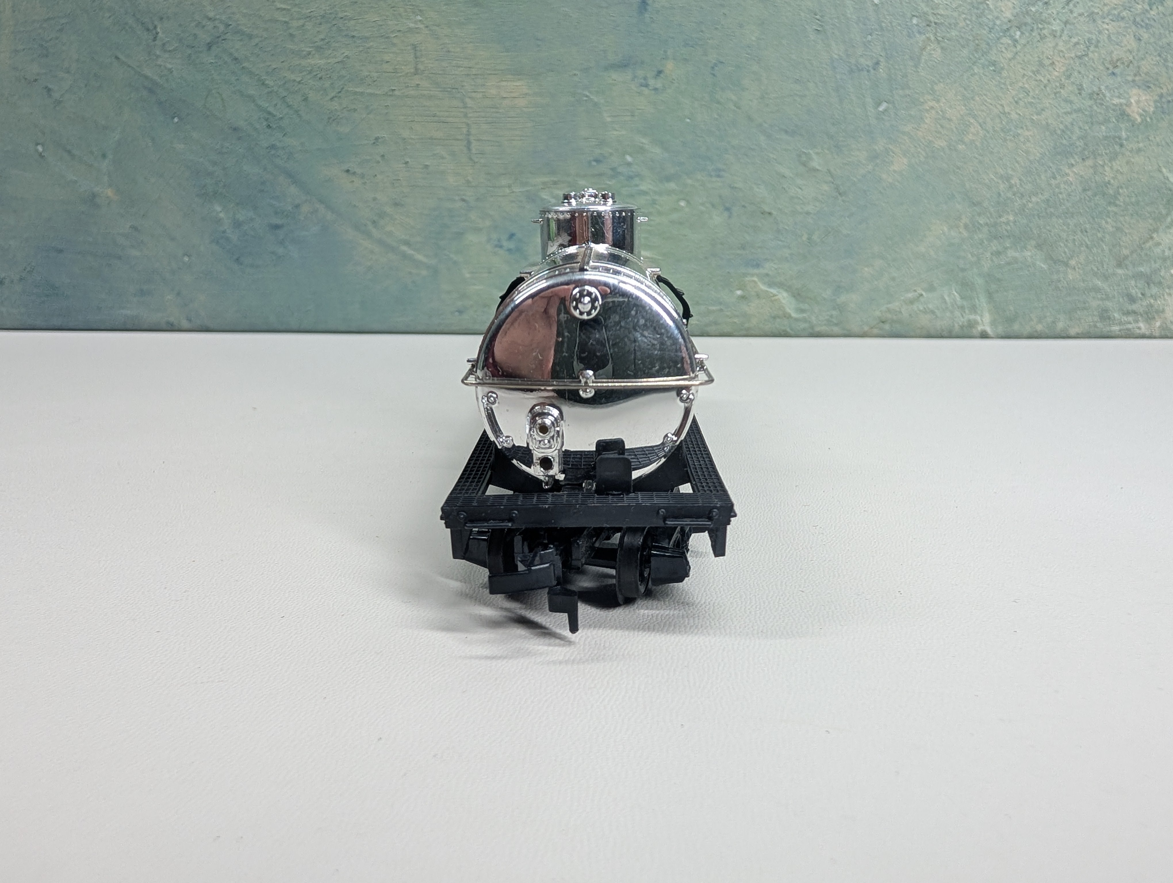 USED Tyco HO Scale Single Dome Tank Car Shell
