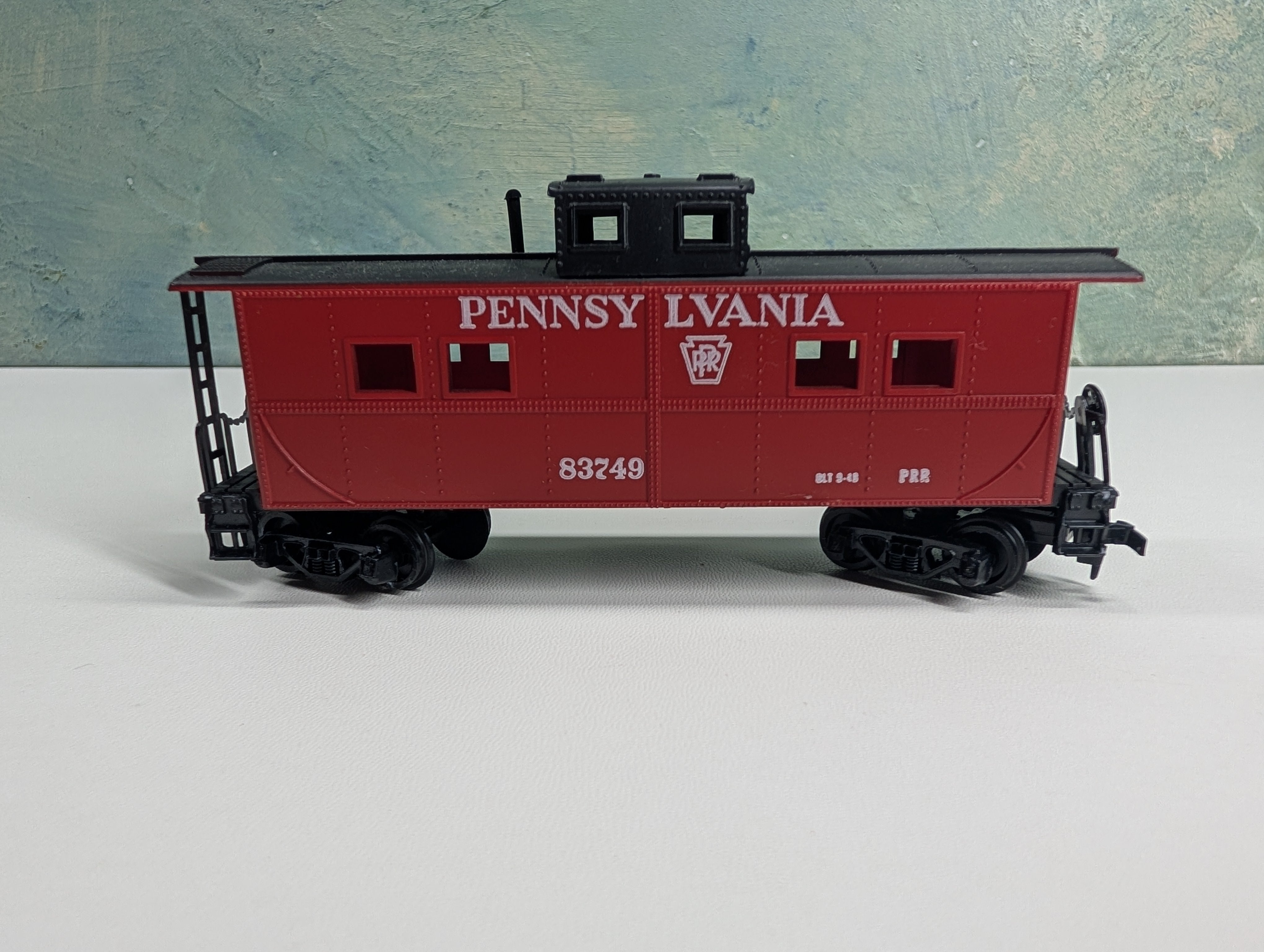 USED Mantua 726-020 HO Scale Heavy 36' Caboose Pennsylvania PRR #83749