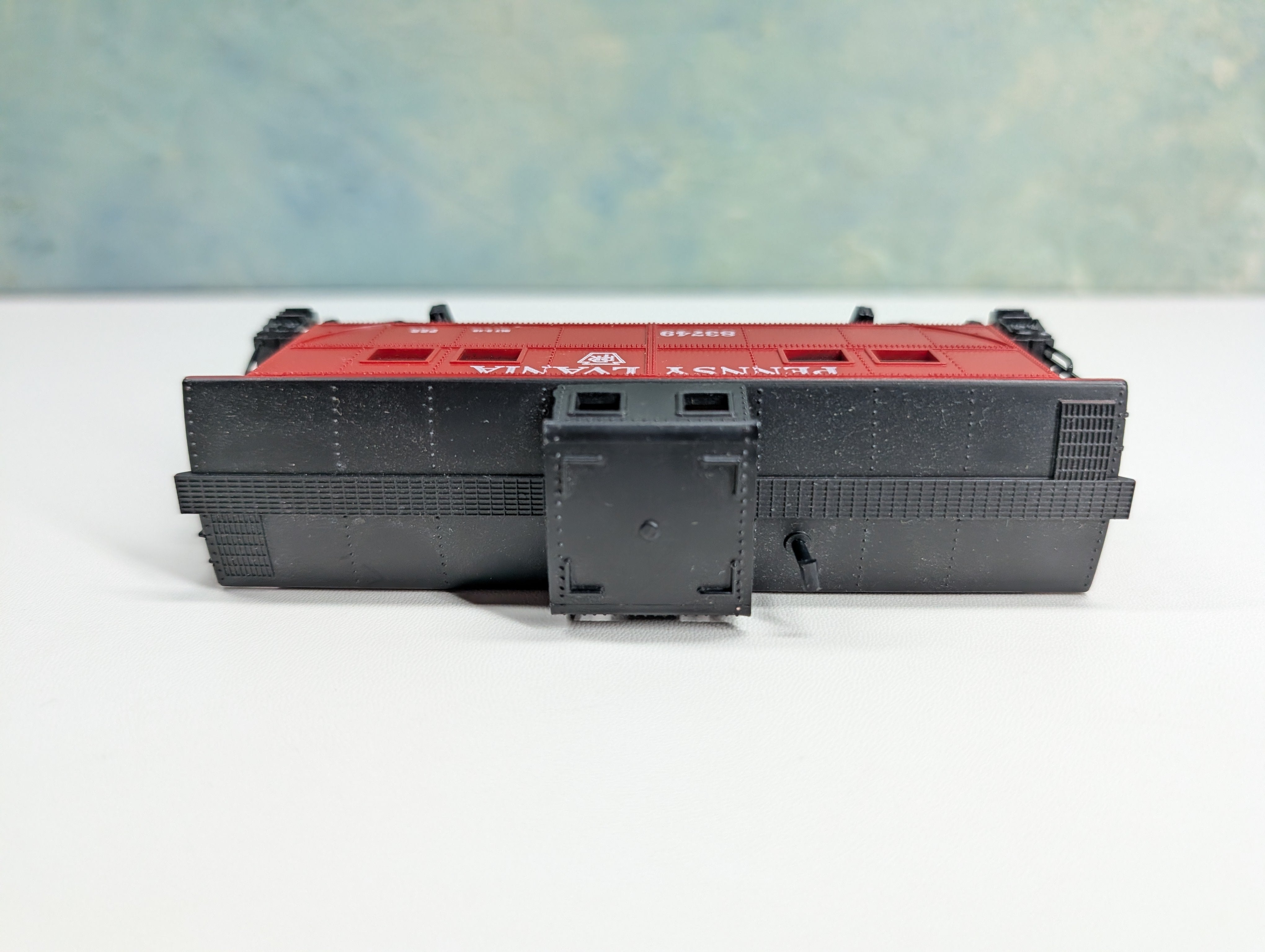 USED Mantua 726-020 HO Scale Heavy 36' Caboose Pennsylvania PRR #83749