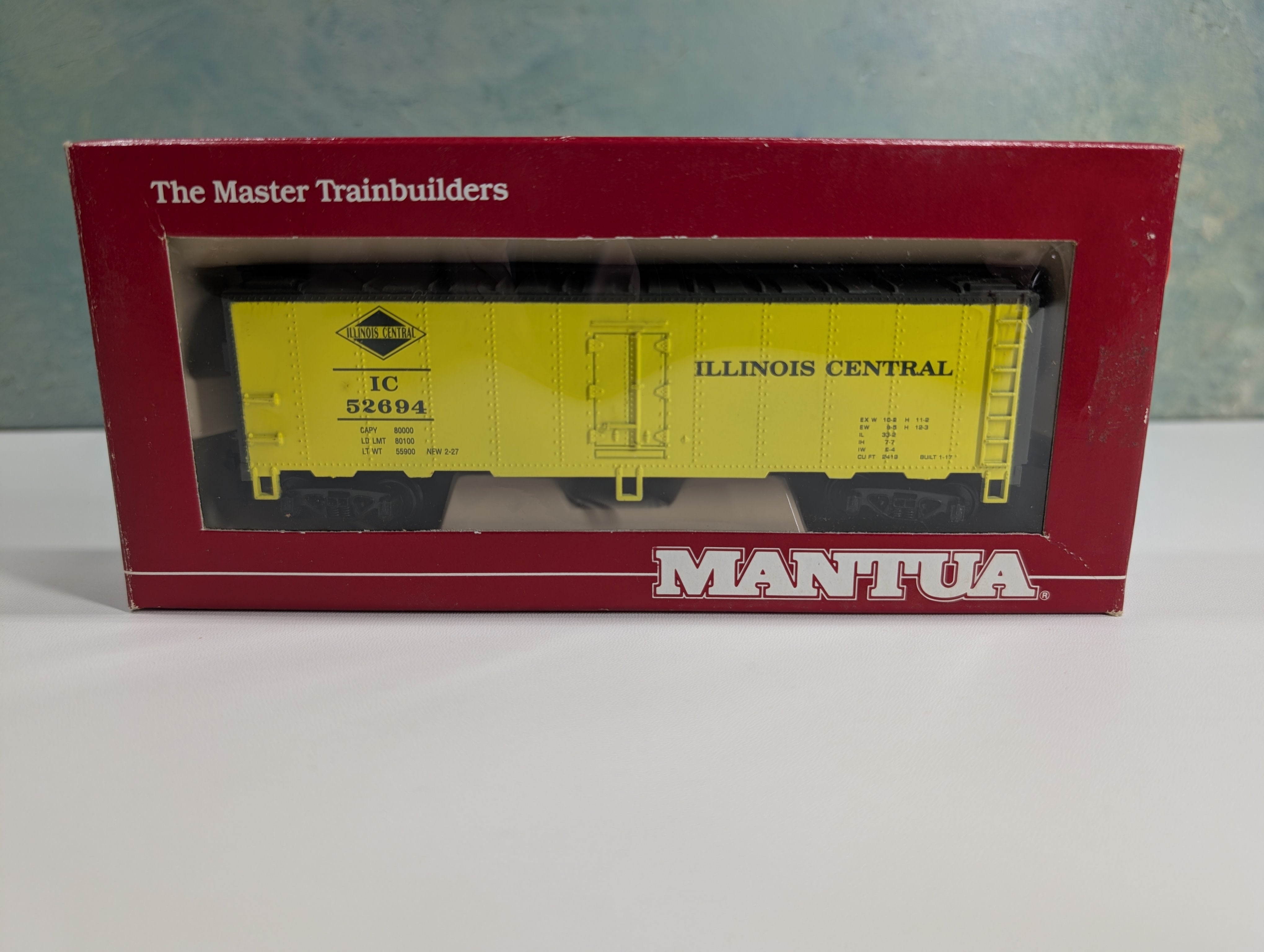 USED Mantua 733-510 HO Scale Heavy 41' Steel Reefer Box Car Illinois Central IC #52694
