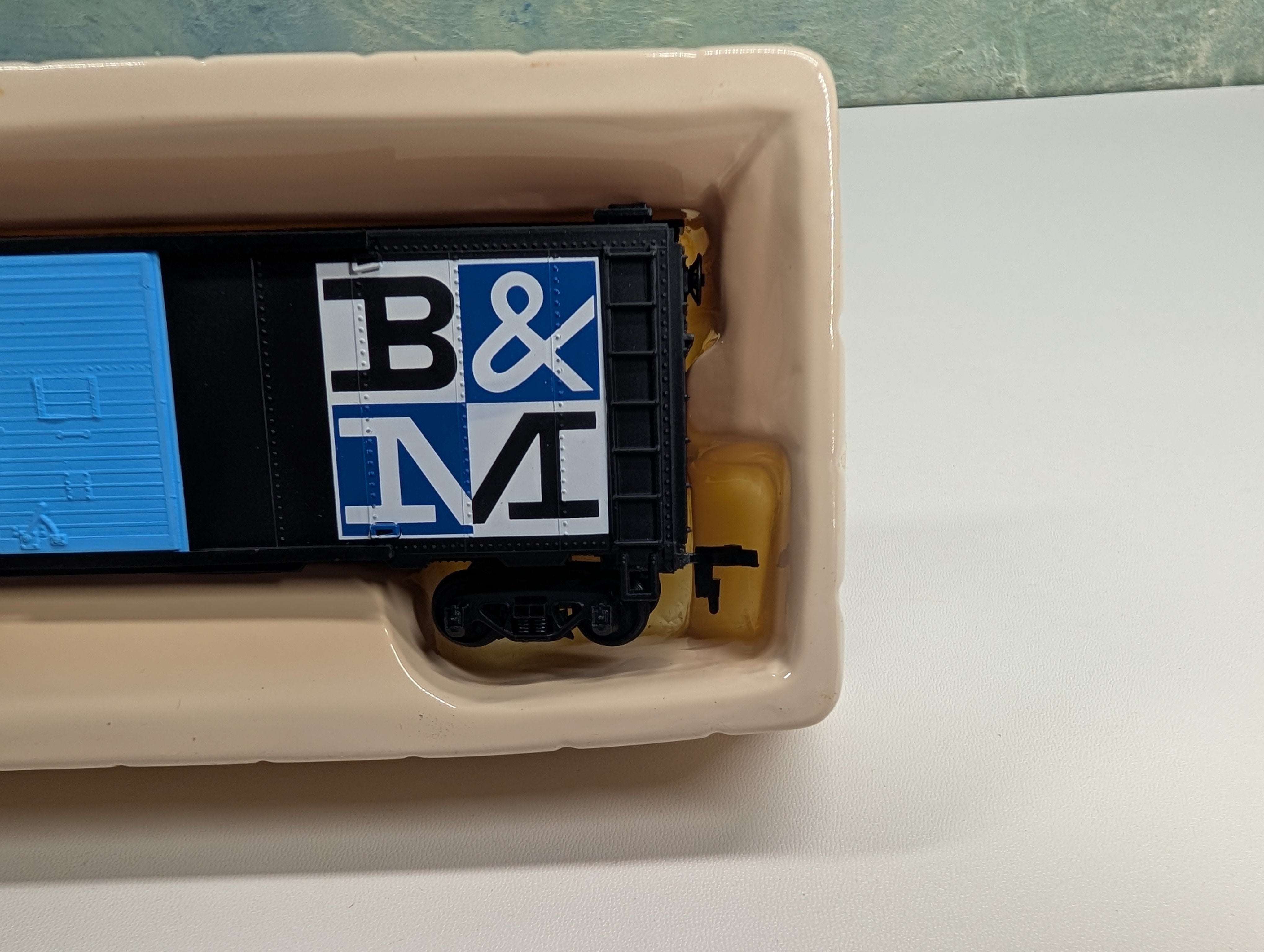 USED Mantua 734-530 HO Scale Heavy 41' Steel Box Car Boston and Maine BM #77023