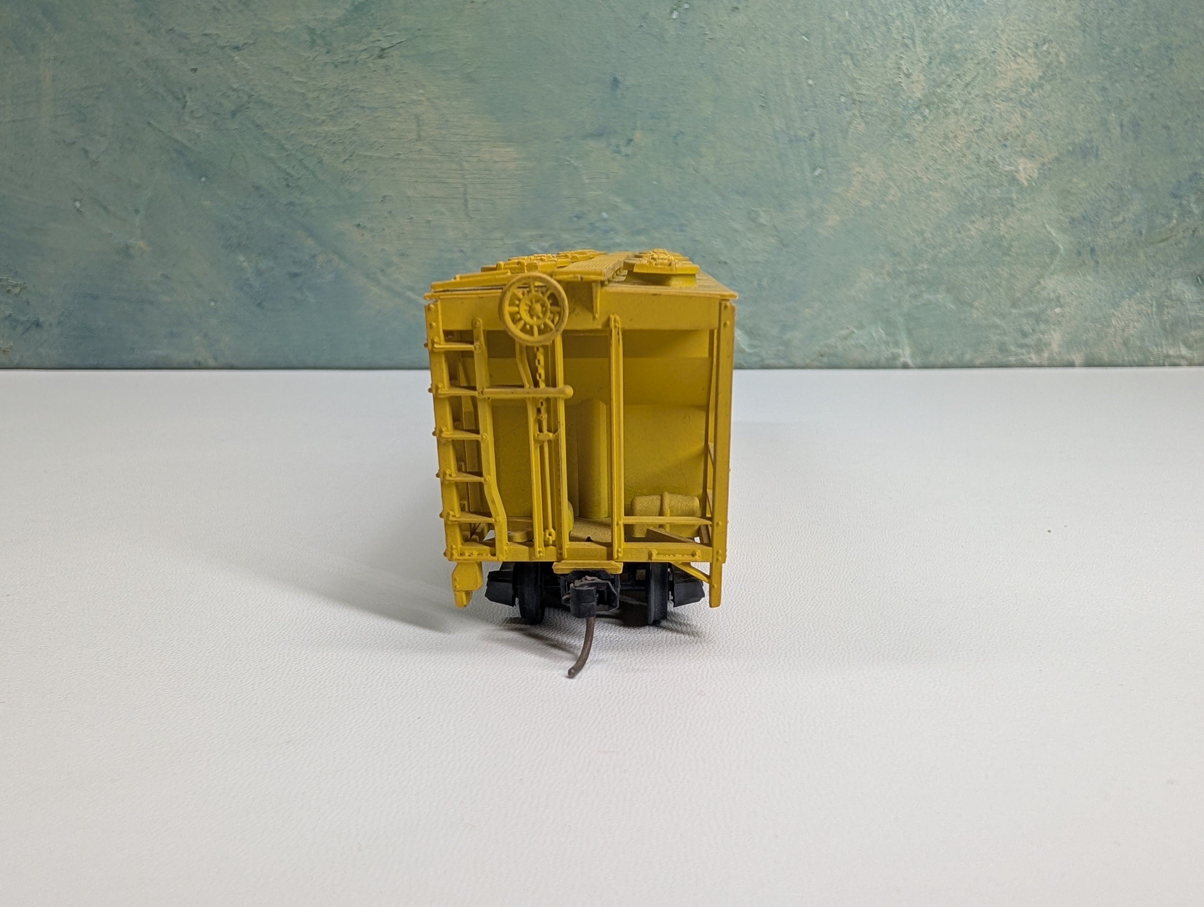 USED HO Scale 3 Bay Covered Hopper Warp's Plastics NAHX #36539