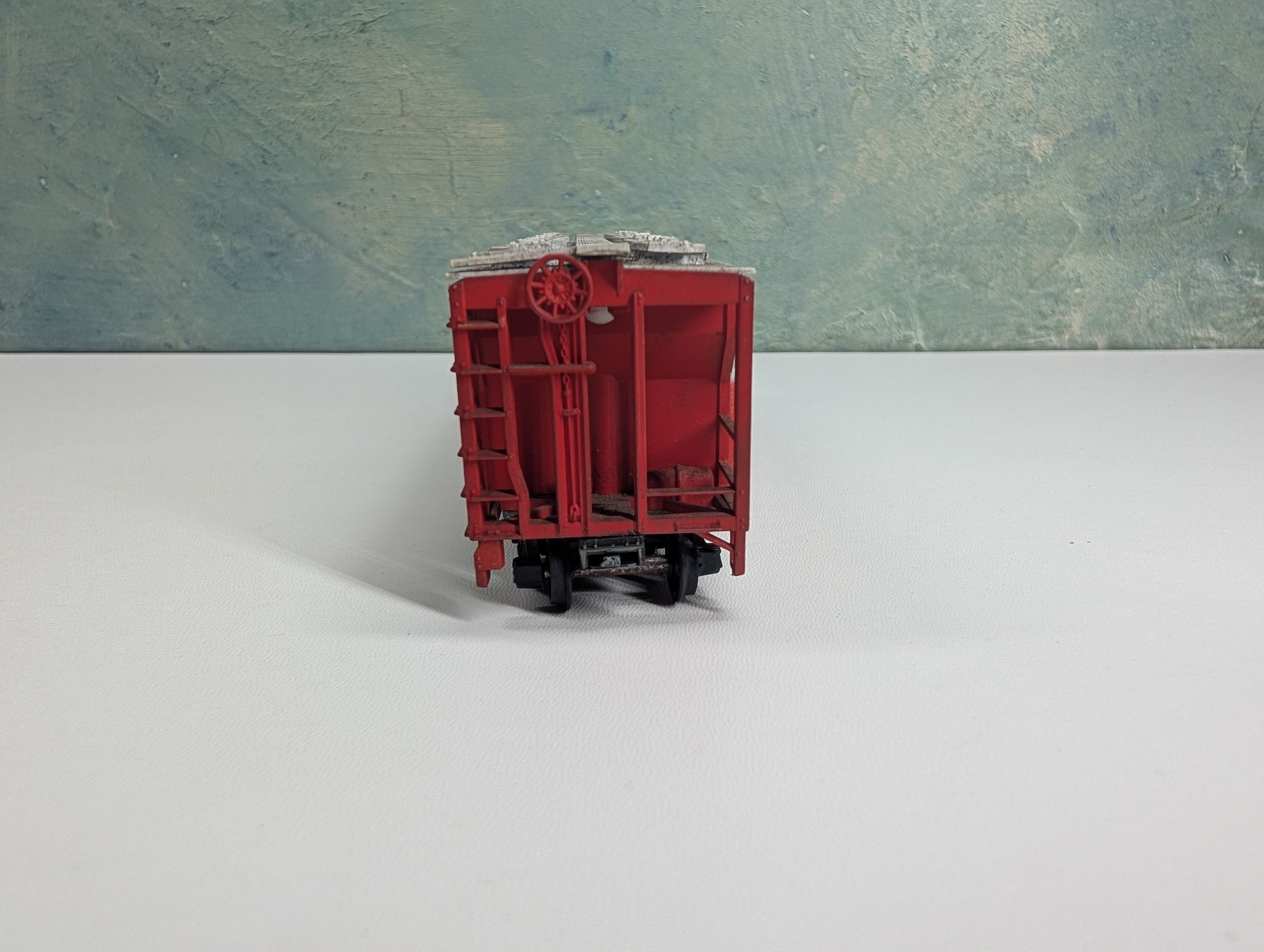 USED HO Scale 3 Bay Covered Hopper Quaker Cane Sugar NSRX #305