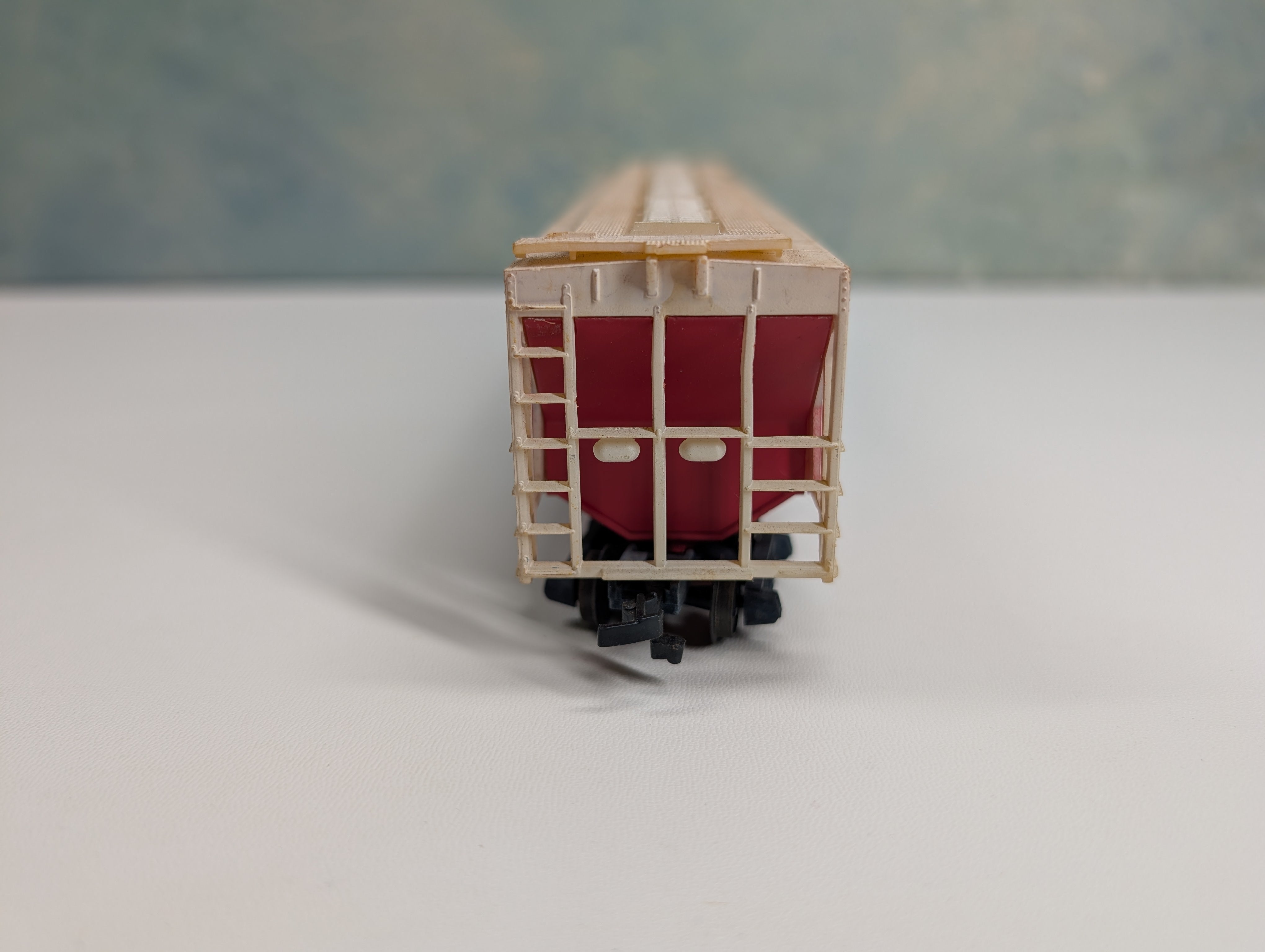 USED Tyco HO Scale Covered Hopper California & Hawaiian Sugar UP #960082