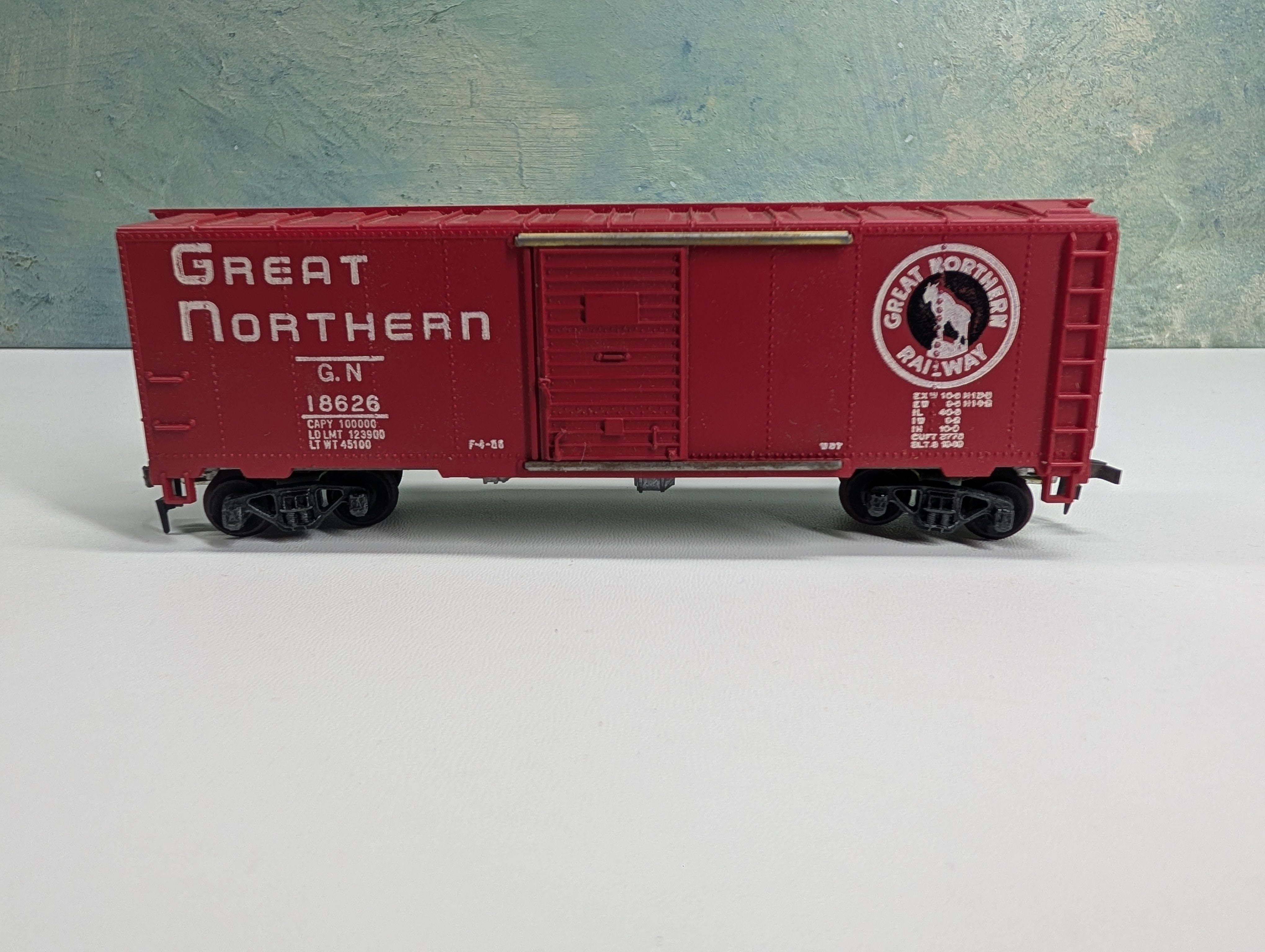 USED Mantua HO Scale 40' Box Car Great Northern GN #18626