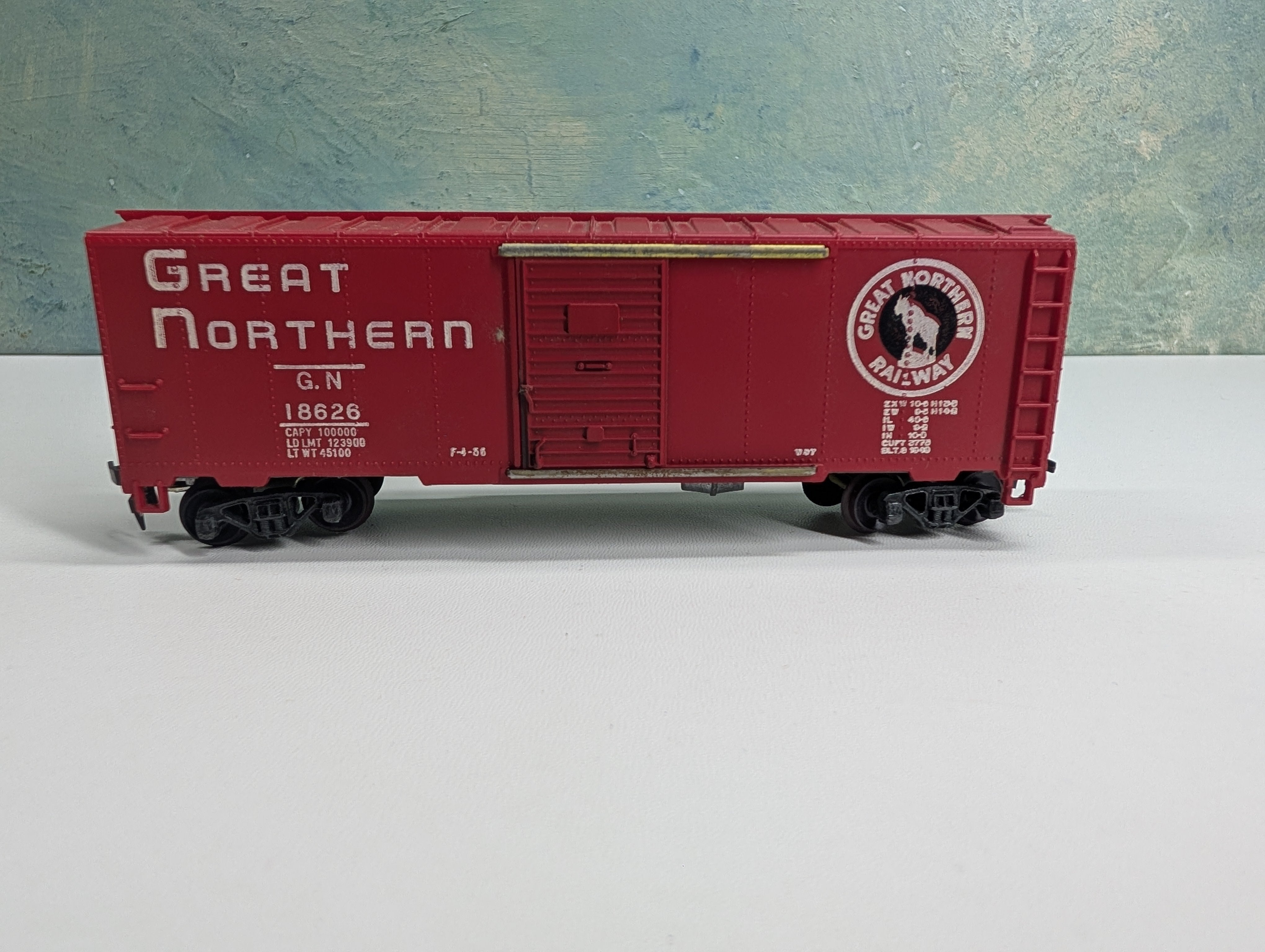 USED Mantua HO Scale 40' Box Car Great Northern GN #18626