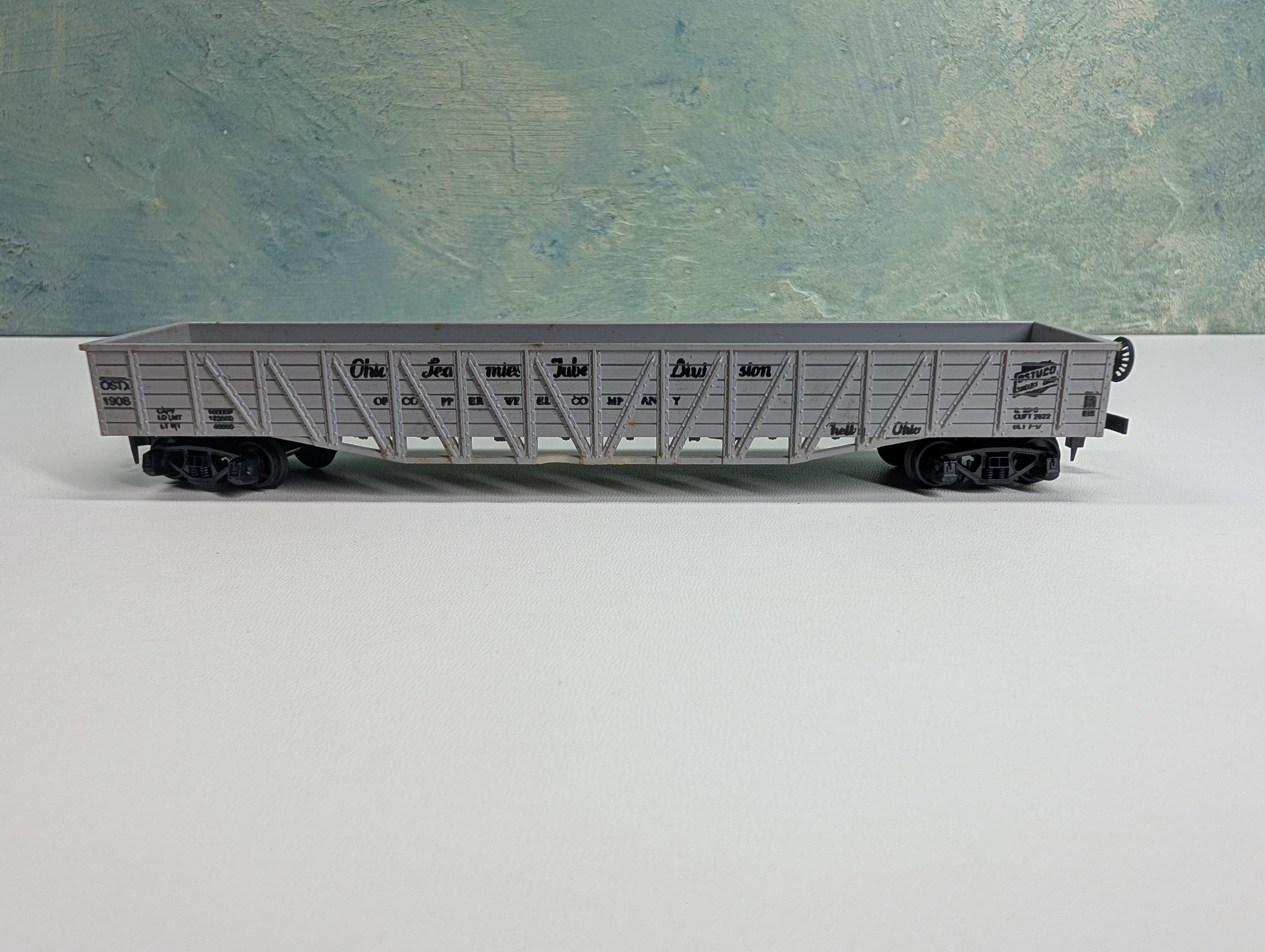 USED AHM HO Scale 50' Wooden OB Gondola Ohio Seamless Tube Division OSTX #1908